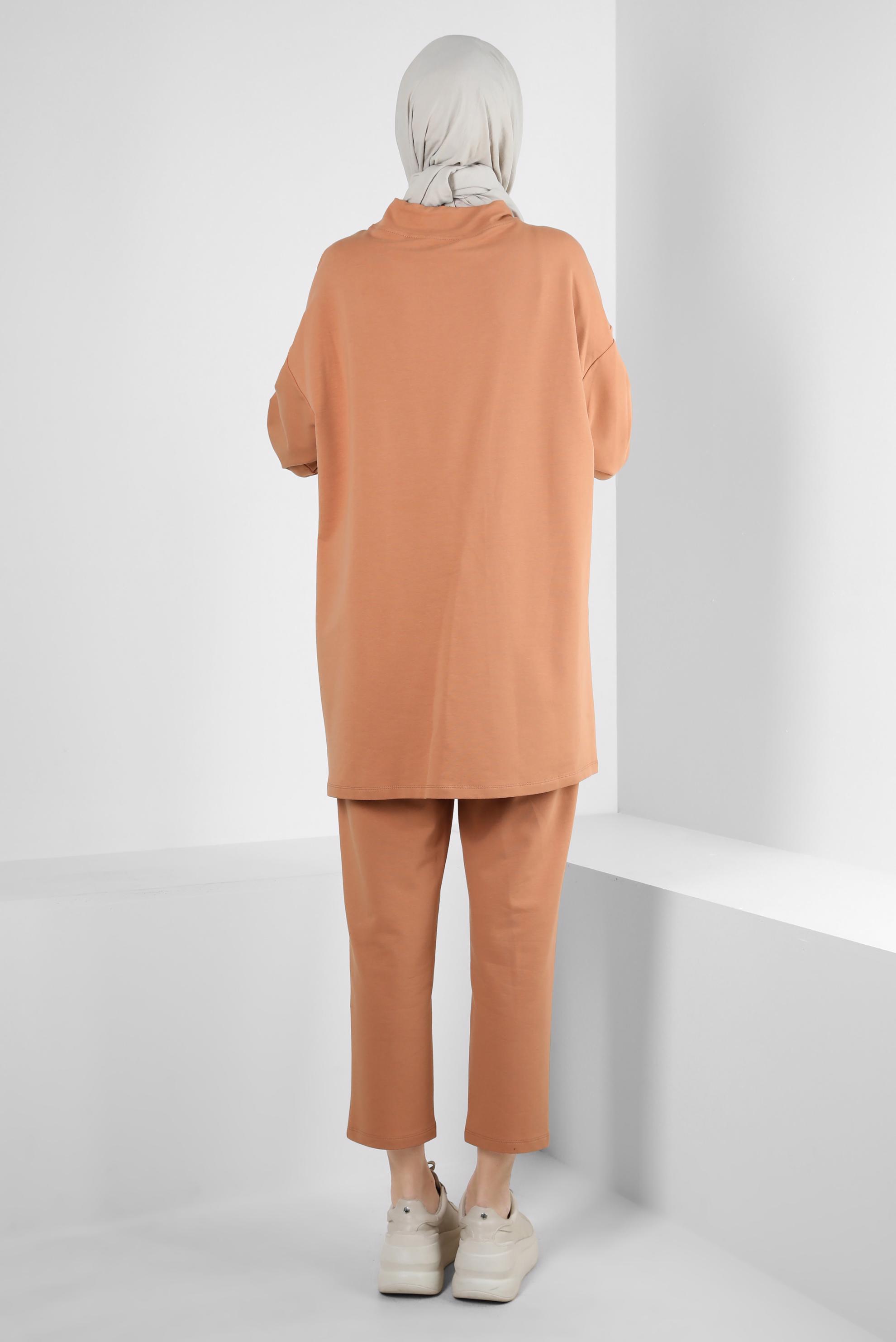 Tesettür giyim PEMBE DESENLİ YAKASI BAĞCIKLI İKİLİ PANTOLONLU TAKIM 43593