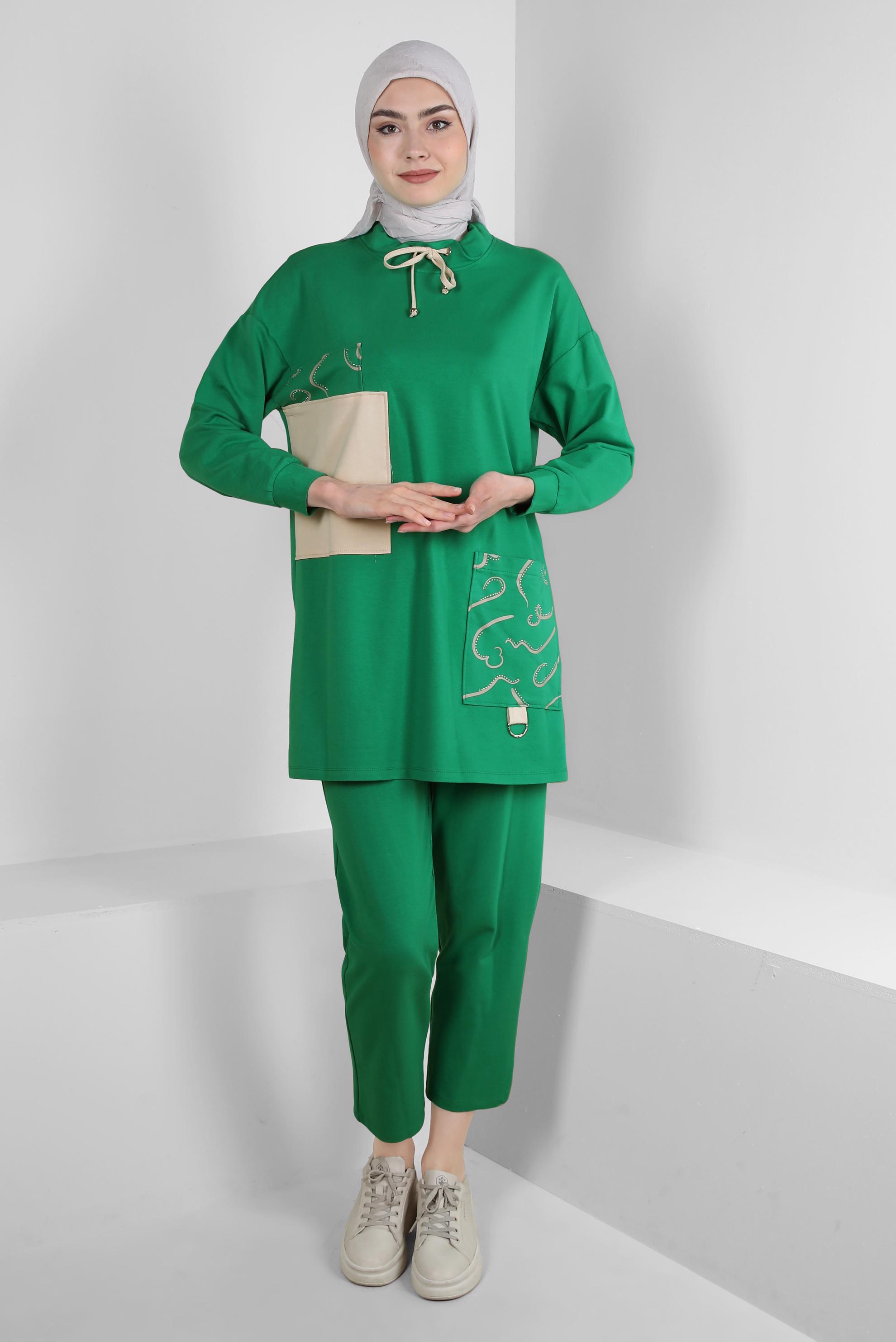 Tesettür giyim YEŞİL DESENLİ YAKASI BAĞCIKLI İKİLİ PANTOLONLU TAKIM 43593