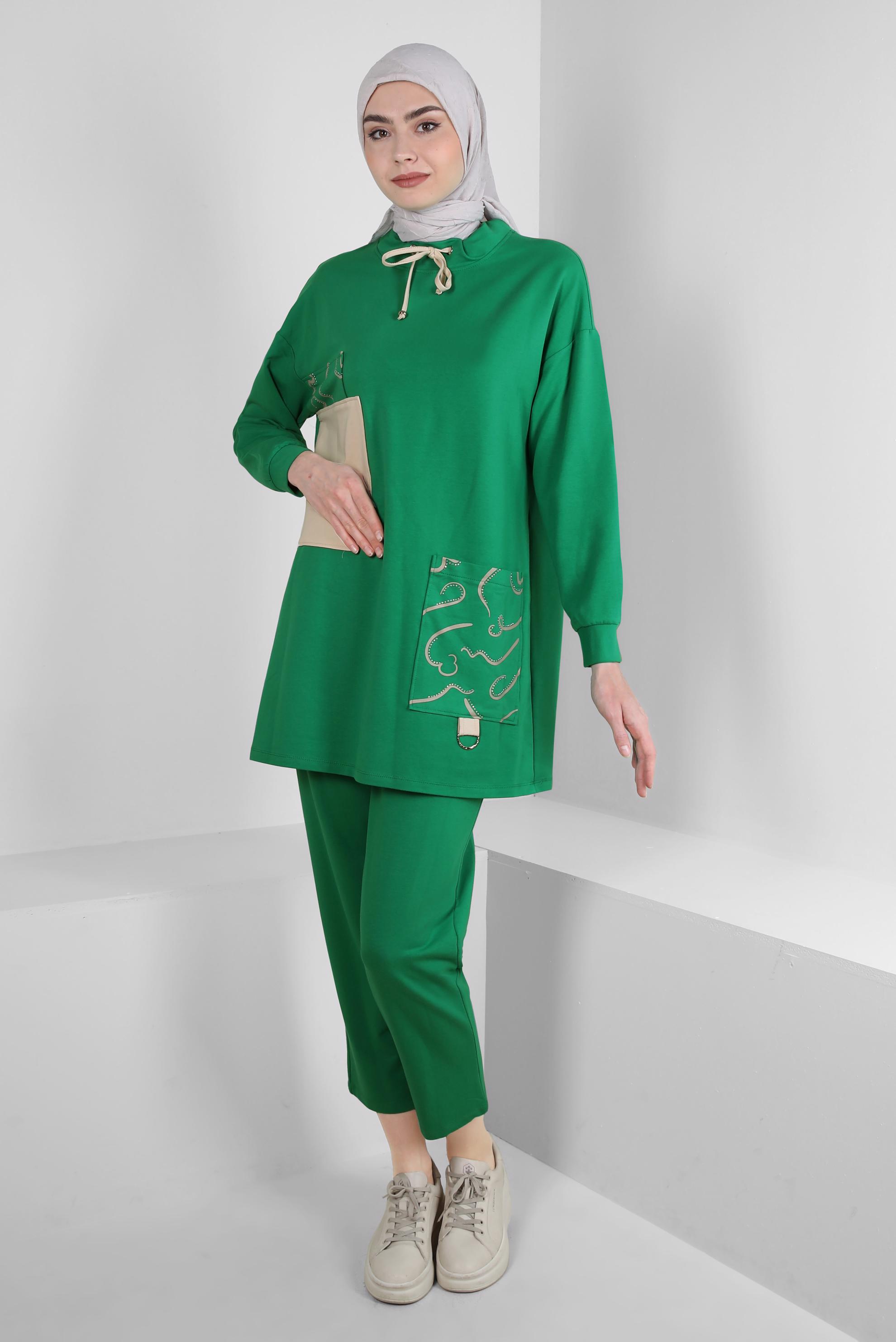Tesettür giyim YEŞİL DESENLİ YAKASI BAĞCIKLI İKİLİ PANTOLONLU TAKIM 43593