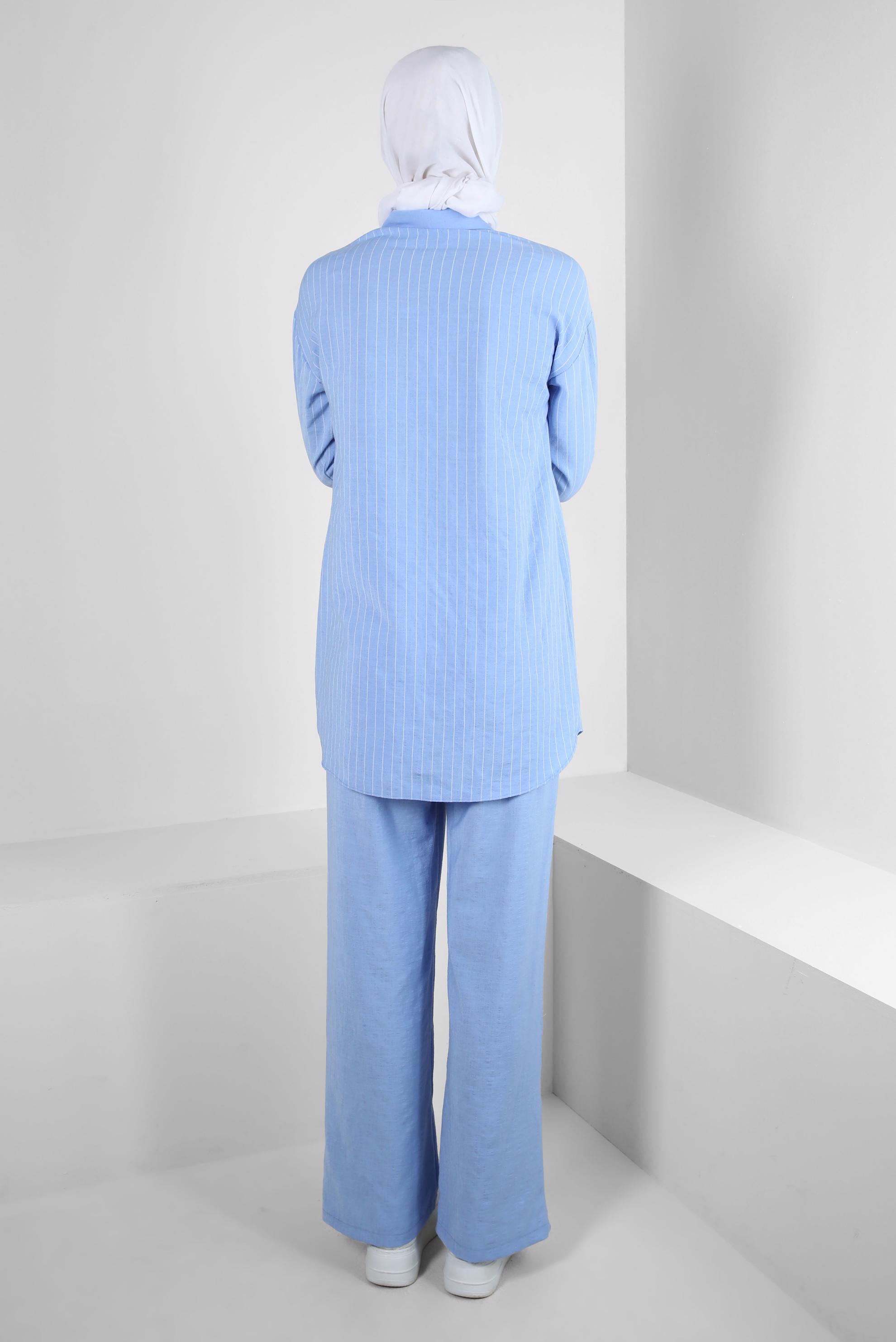 Tesettür giyim MAVİ ÇİZGİLİ PAÇASI YIRTMAÇ DETAYLI PANTOLONLU TAKIM 43600