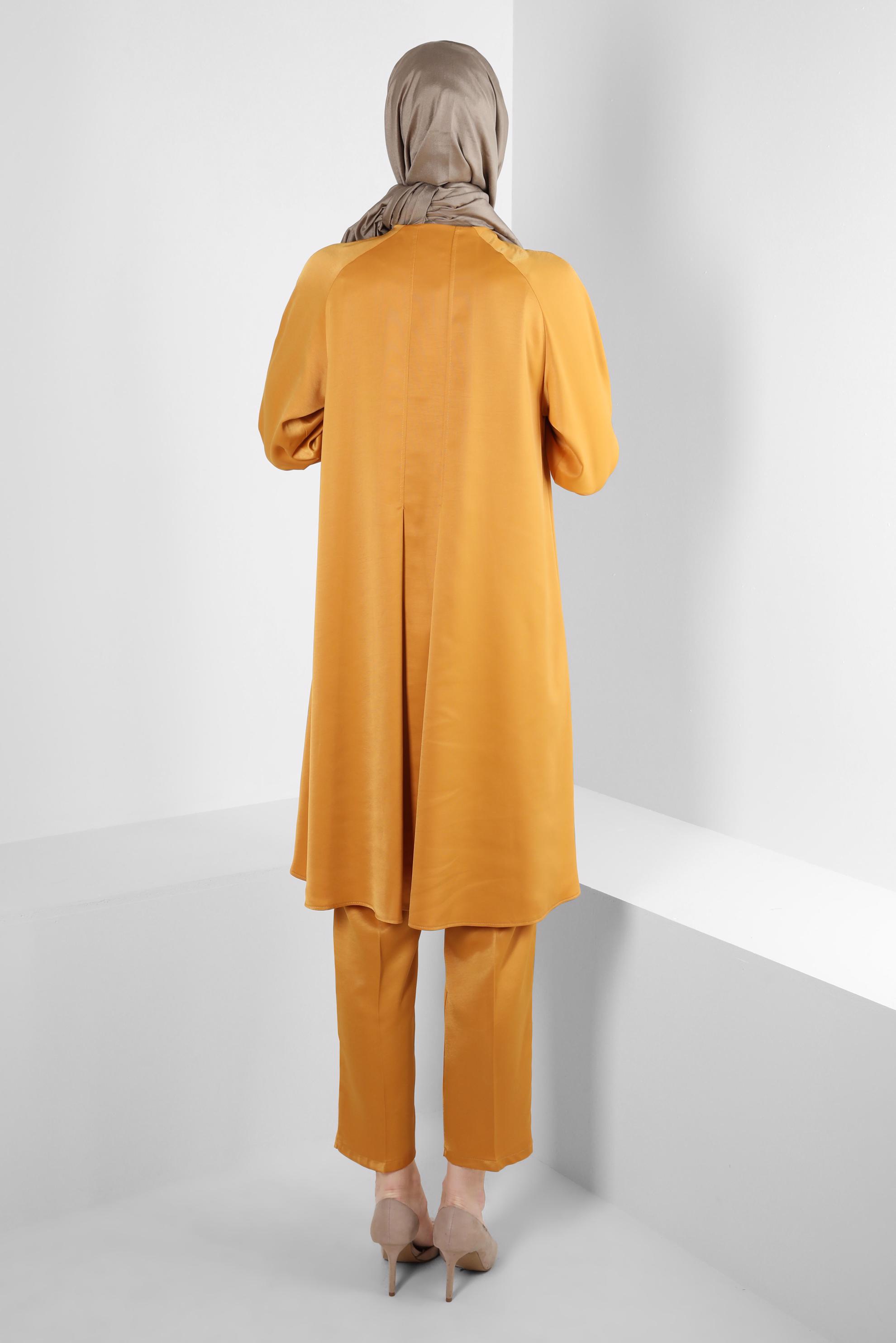 Tesettür giyim SARI ASİMETRİK KESİM SATEN İKİLİ PANTOLONLU TAKIM 43613