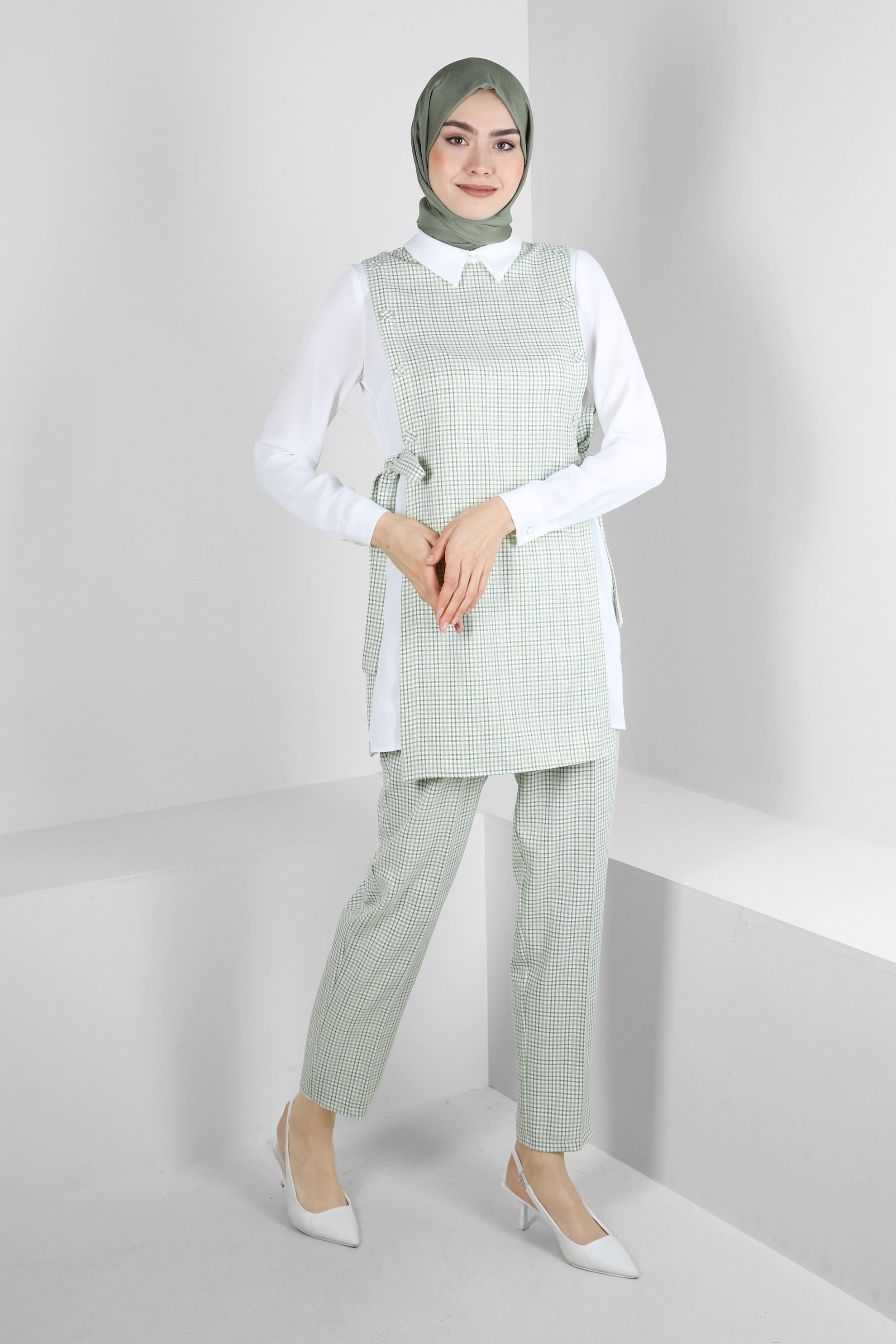 Tesettür giyim YEŞİL PÖTİKARE DESENLİ BAĞLAMA DETAYLI PANTOLONLU TAKIM 43637