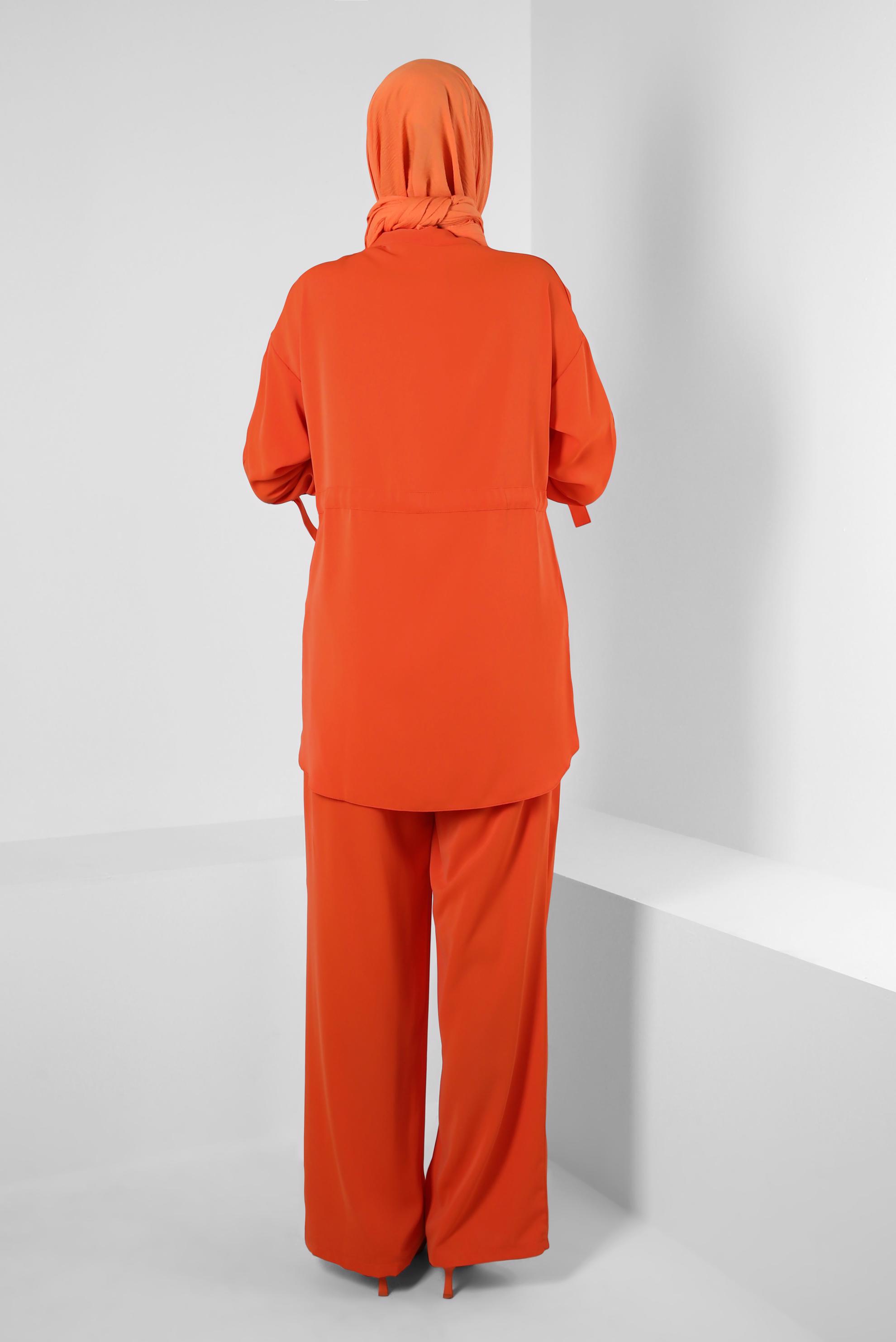 Tesettür giyim TURUNCU BAĞLAMA DETAYLI GÖMLEK YAKA PANTOLONLU TAKIM 43684