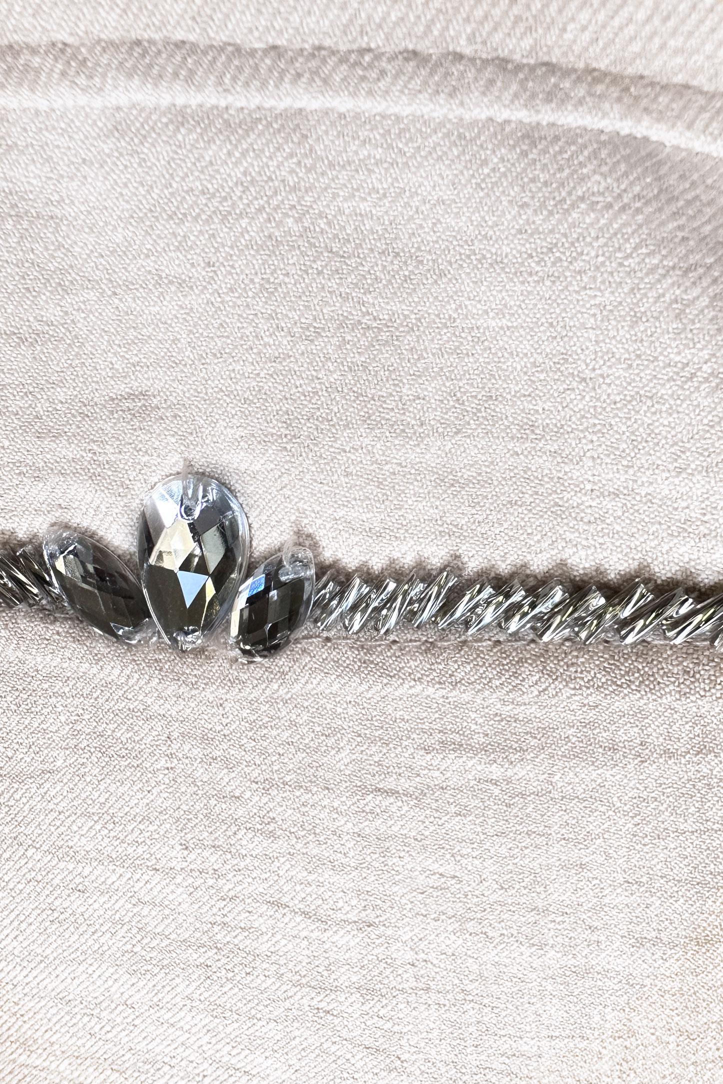 Tesettür giyim BEYAZ TAŞ DETAYLI BELİ LASTİKLİ İKİLİ PANTOLONLU TAKIM 43909