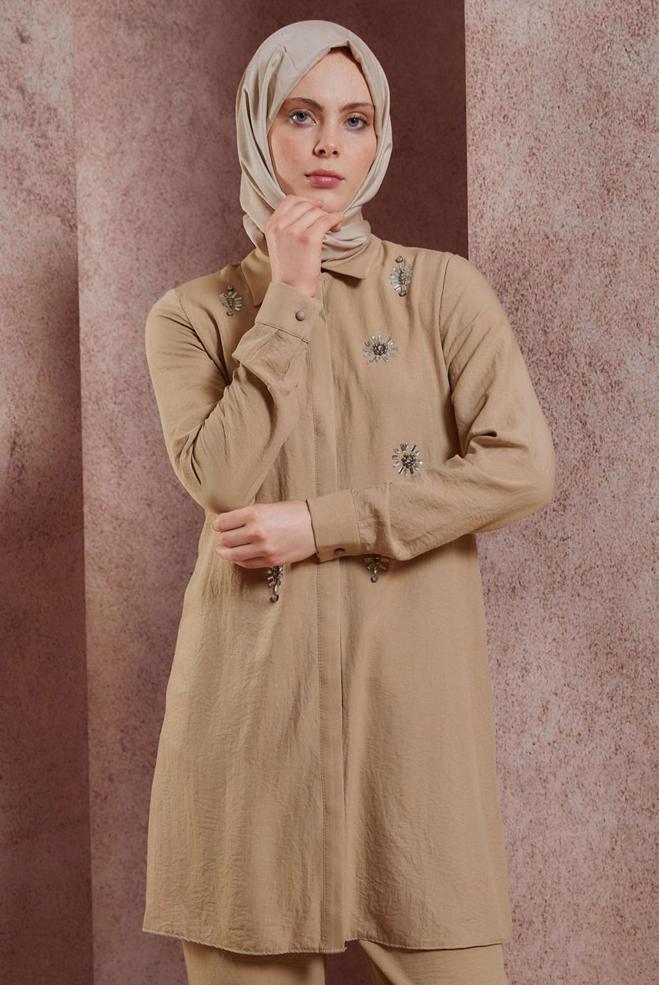 Tesettür giyim KAHVE TAŞ BASKILI PANTOLONLU TAKIM 43935 - ALVİNA