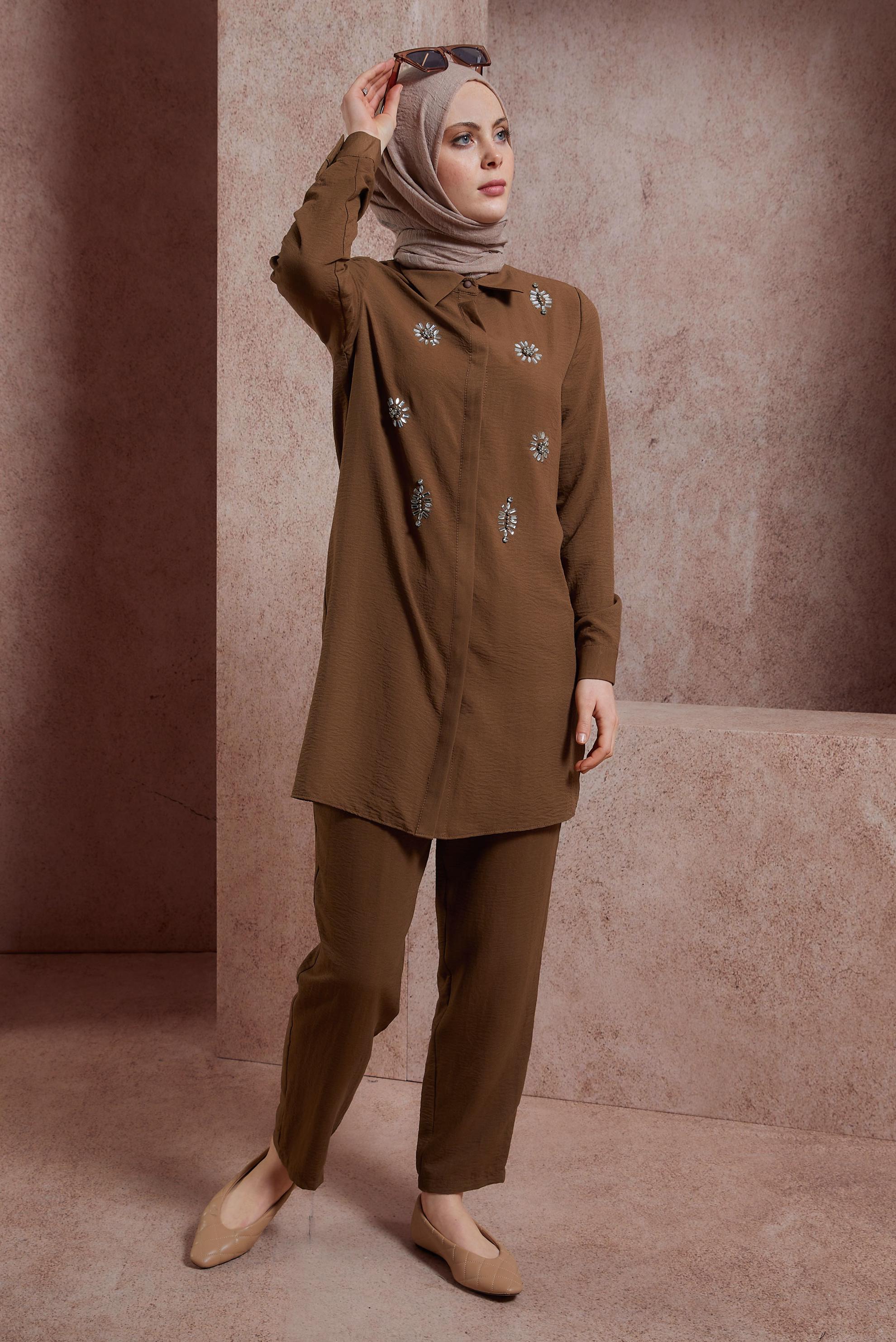 Tesettür giyim KAHVE TAŞ BASKILI PANTOLONLU TAKIM 43935