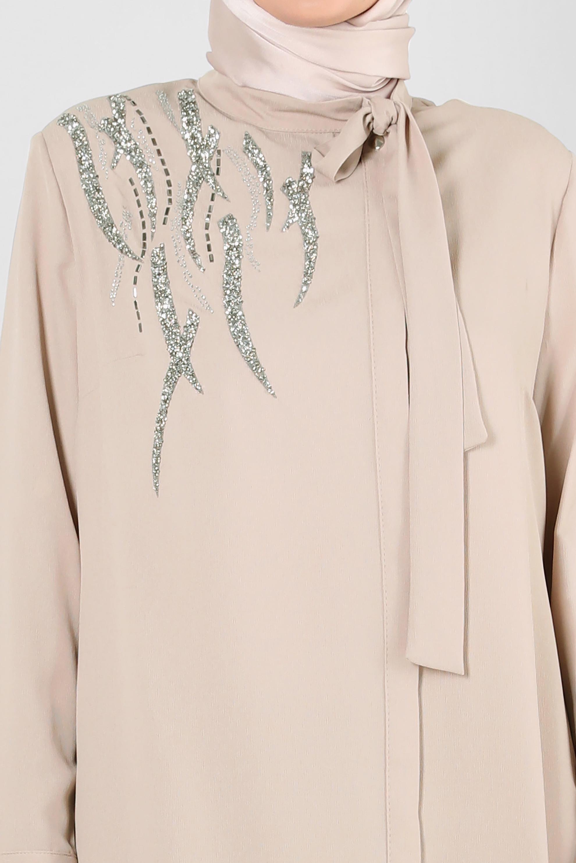 Vêtements hijab BEIGE TUNIQUE BOUTONNÉE INVISIBLE AVEC GEM BRODÉ 20386
