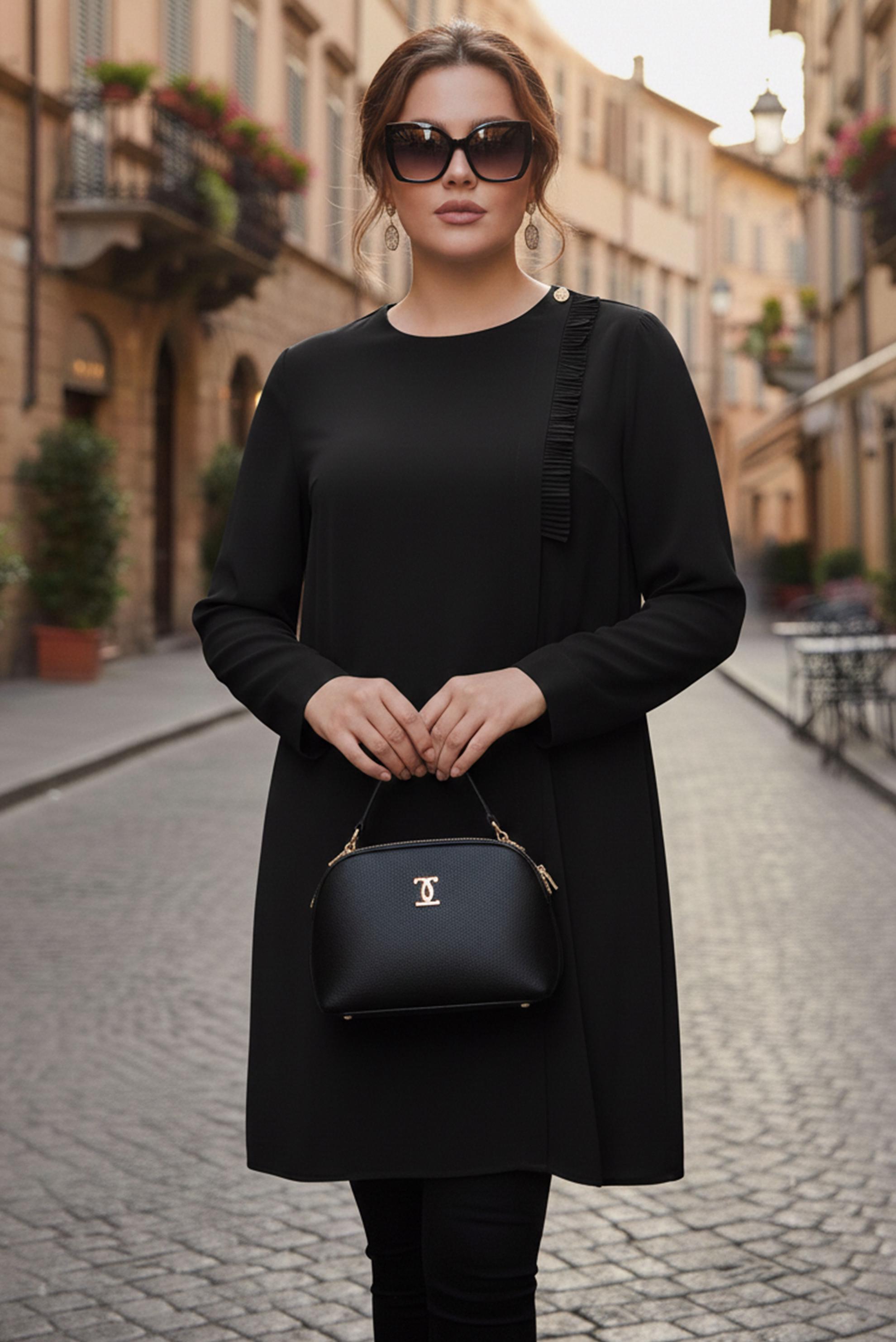 Tesettür giyim SİYAH BÜYÜK BEDEN PİLİSE DETAYLI TUNİK 20402