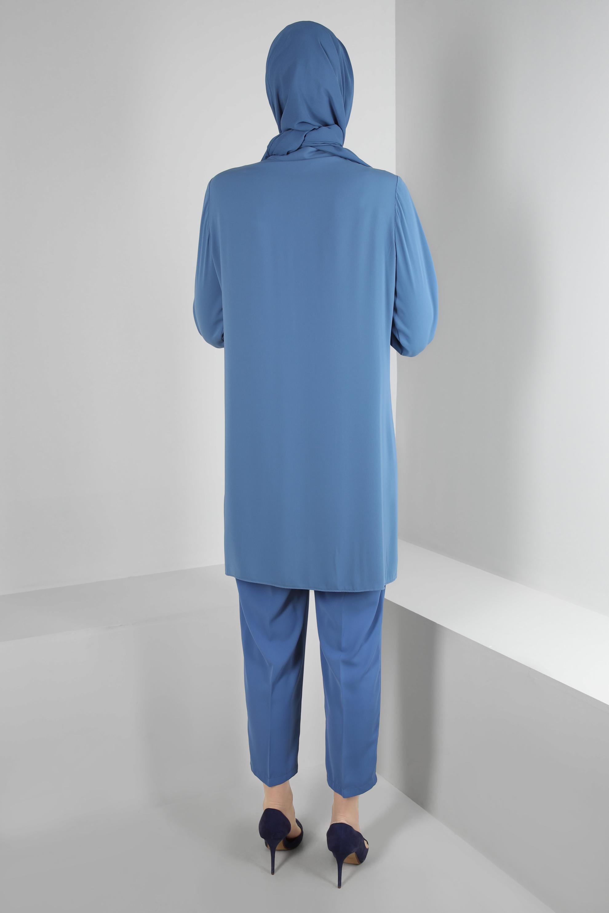 Tesettür giyim MAVİ TAŞ İŞLEMELİ MANŞETLERİ DÜĞMELİ TUNİK 43501