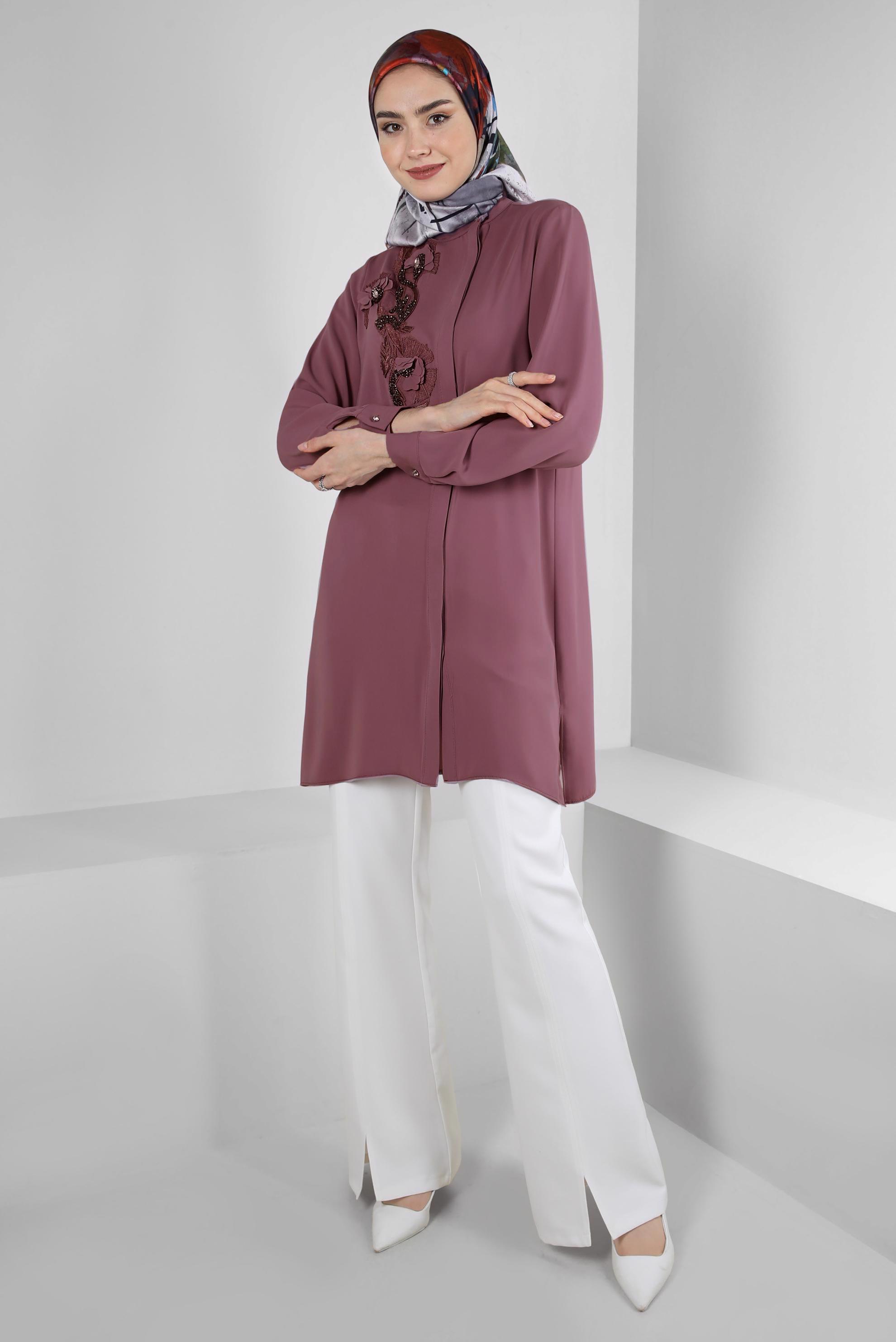 Tesettür giyim PEMBE TAŞ İŞLEMELİ MANŞETLERİ DÜĞMELİ TUNİK 43501