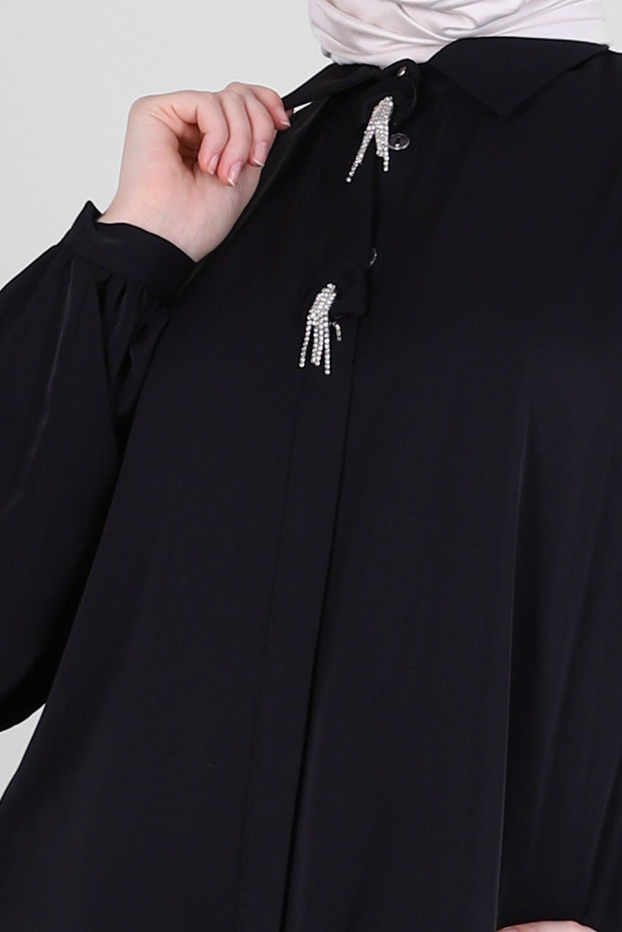 Tesettür giyim SİYAH TAŞ PÜSKÜL DETAYLI GİZLİ DÜĞMELİ TUNİK 43502