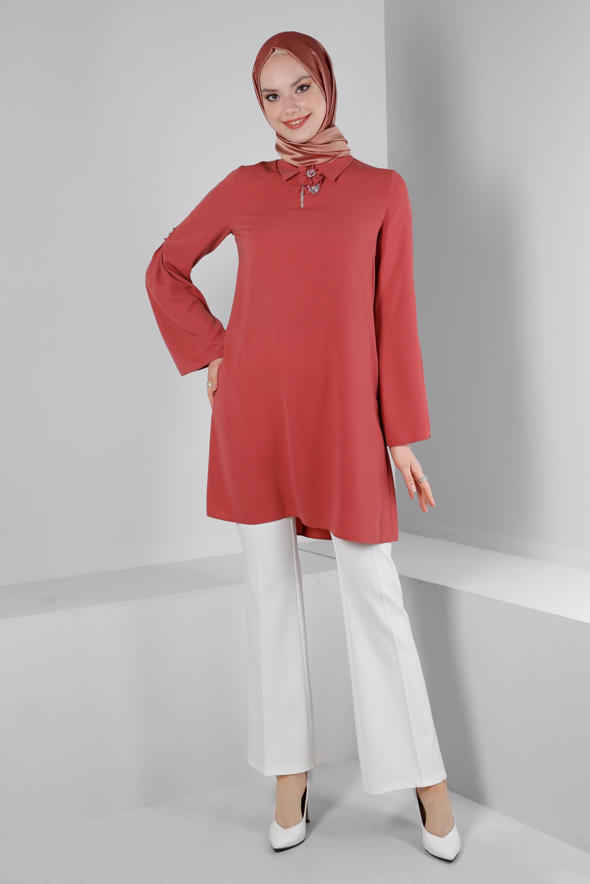 Tesettür giyim PEMBE İSPANYOL KOL ÇİÇEK AKSESUARLI TUNİK 43503