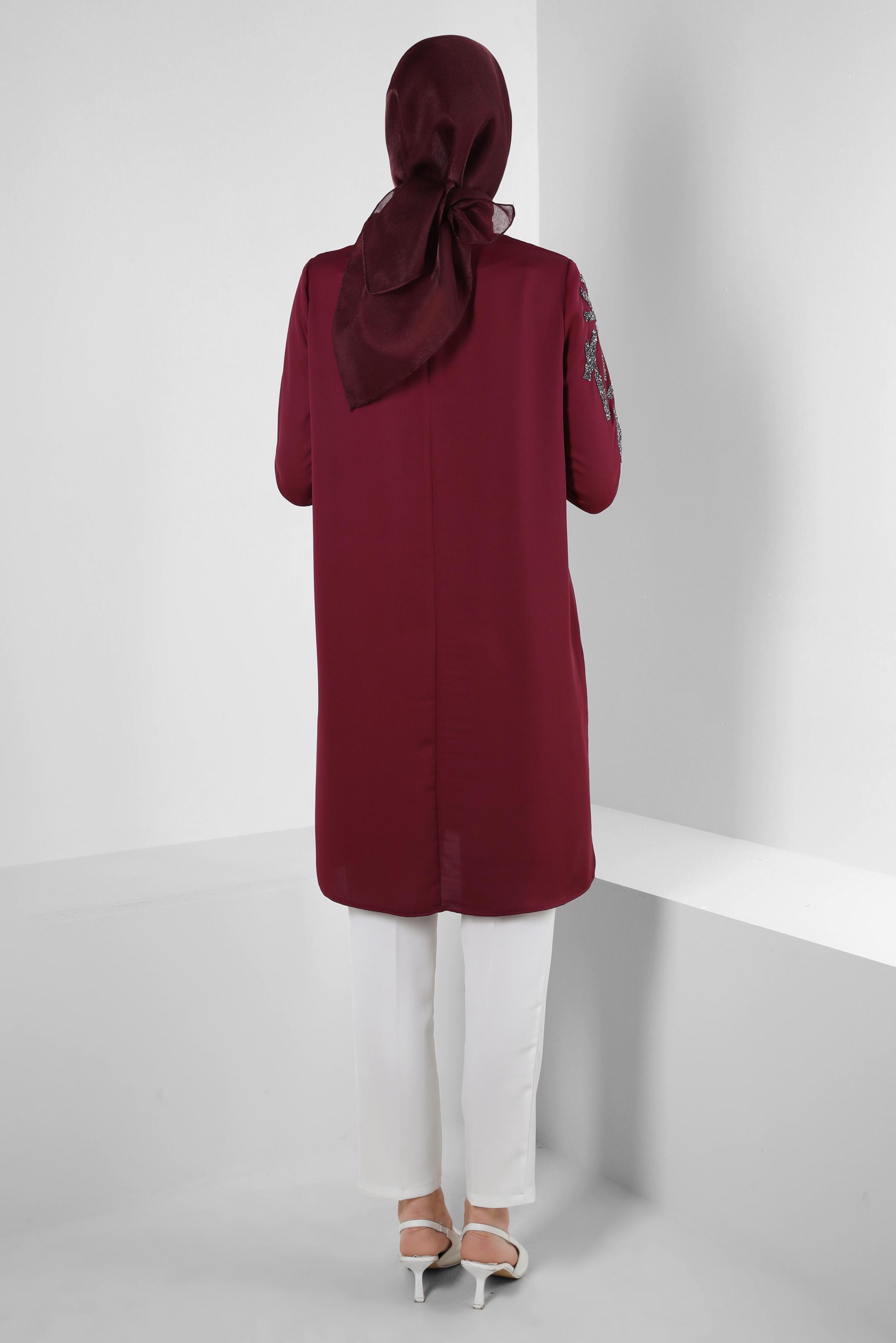 Tesettür giyim MÜRDÜM TAŞ BASKILI YAKASI BAĞLAMA DETAYLI TUNİK 43506