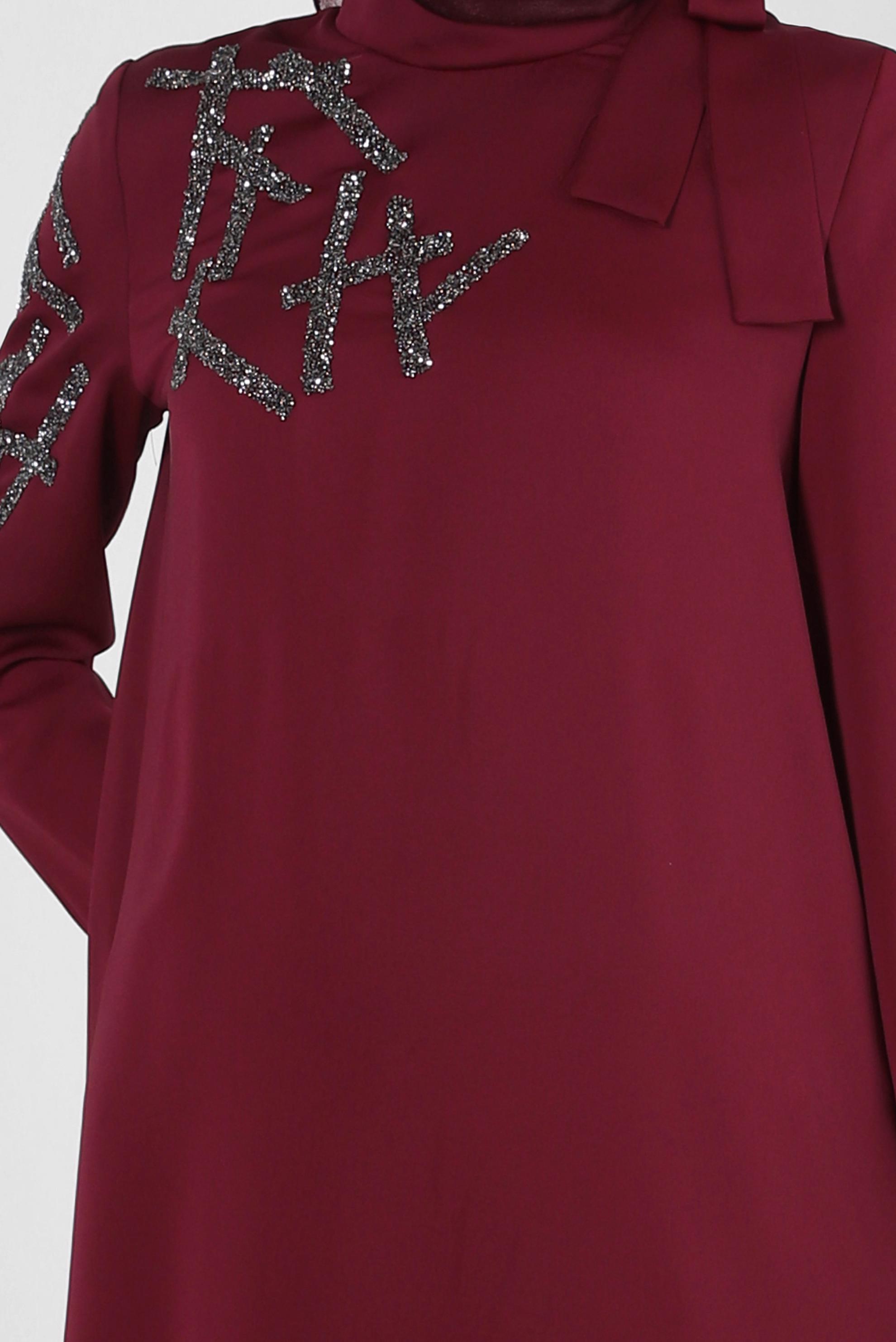 Tesettür giyim MÜRDÜM TAŞ BASKILI YAKASI BAĞLAMA DETAYLI TUNİK 43506