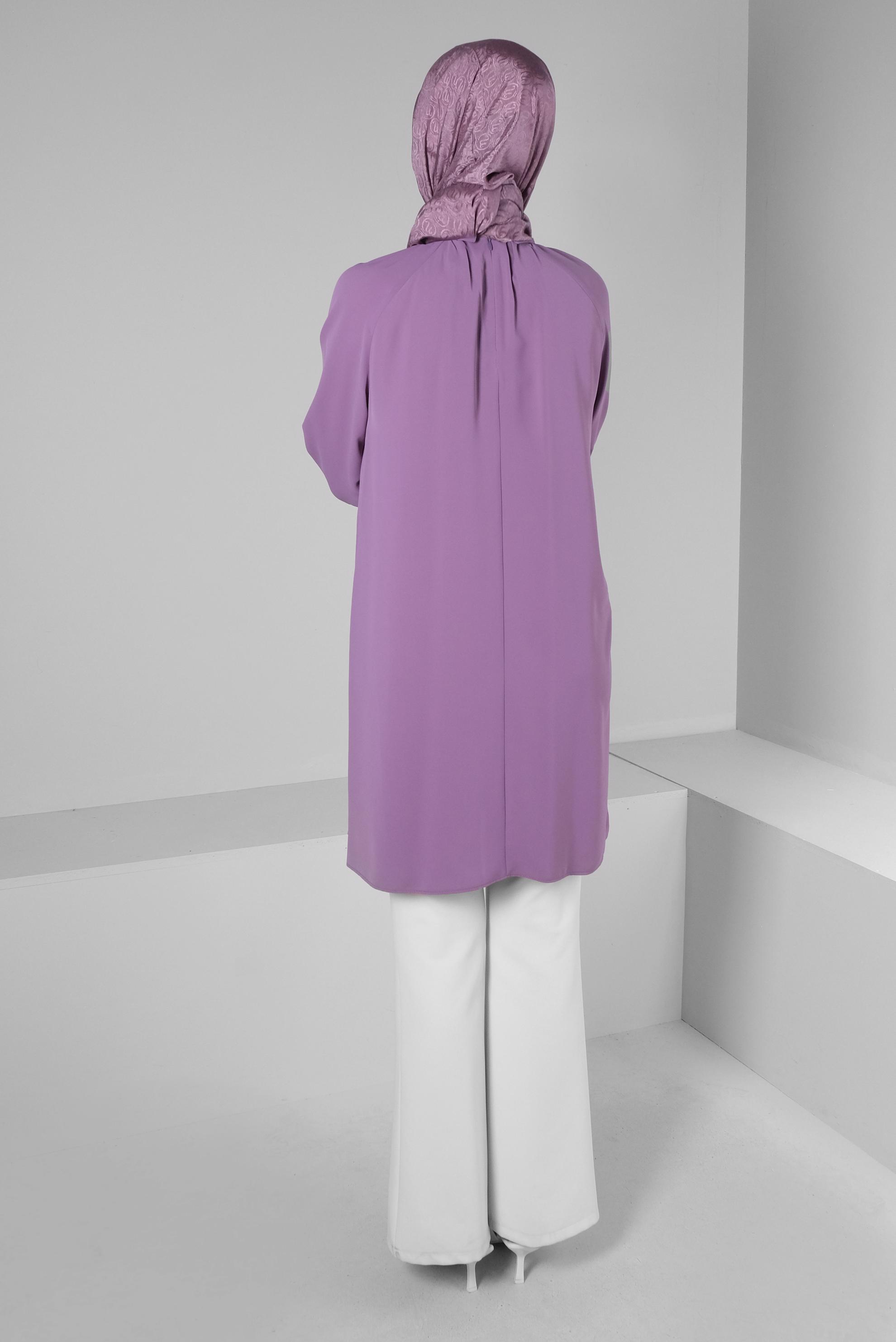 Tesettür giyim MOR AKSESUAR DETAYLI GÖMLEK YAKA TUNİK 43507