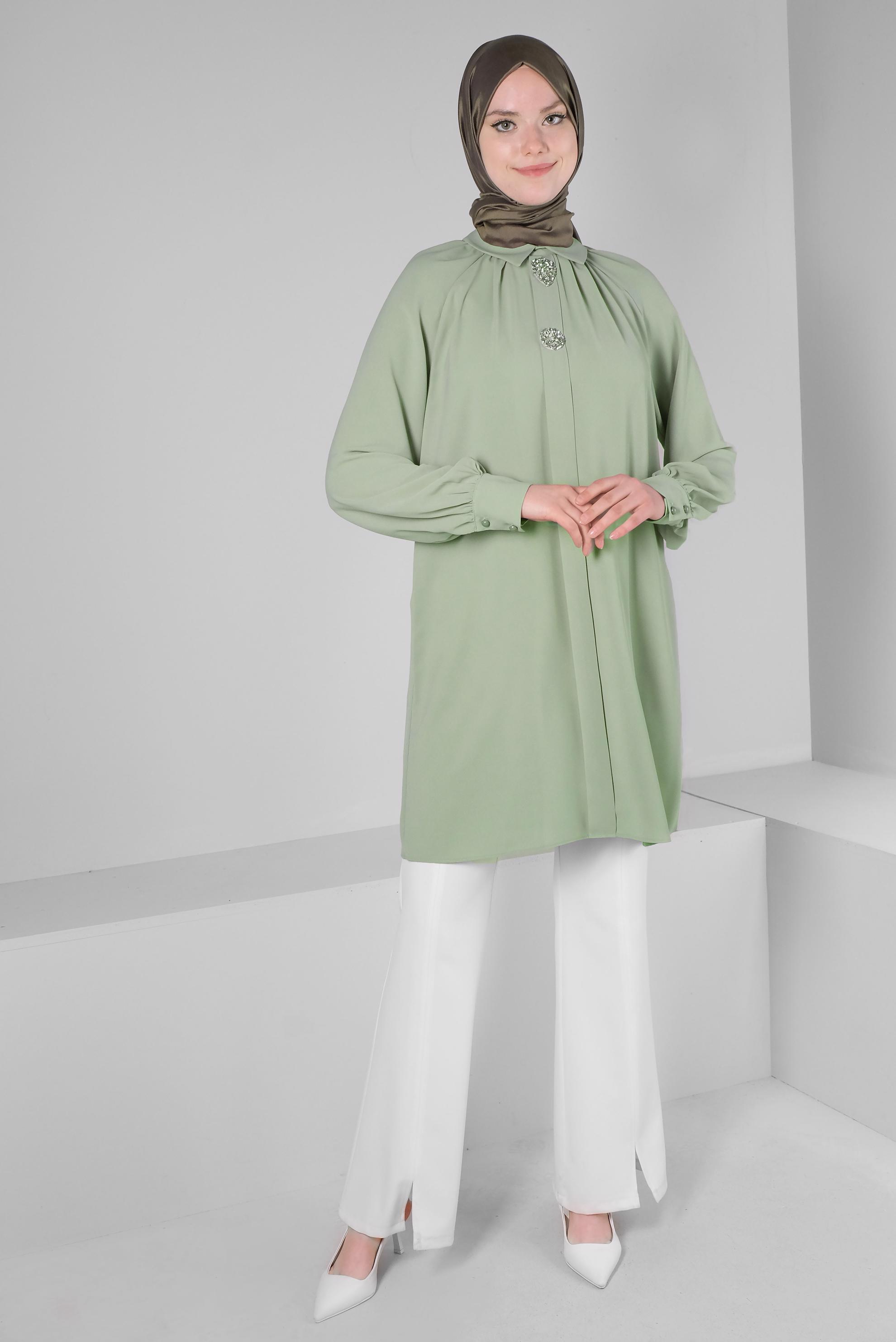 Tesettür giyim YEŞİL AKSESUAR DETAYLI GÖMLEK YAKA TUNİK 43507