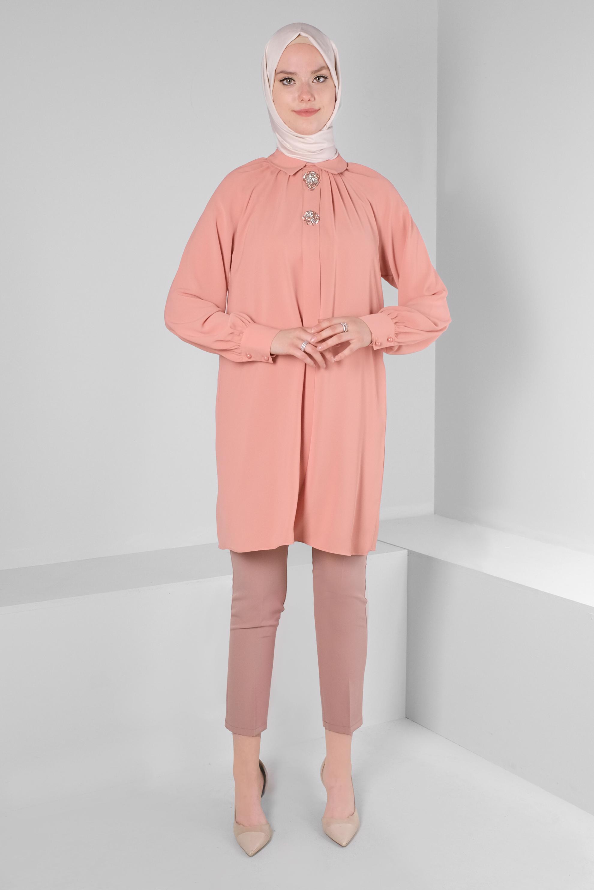 Tesettür giyim PUDRA AKSESUAR DETAYLI GÖMLEK YAKA TUNİK 43507