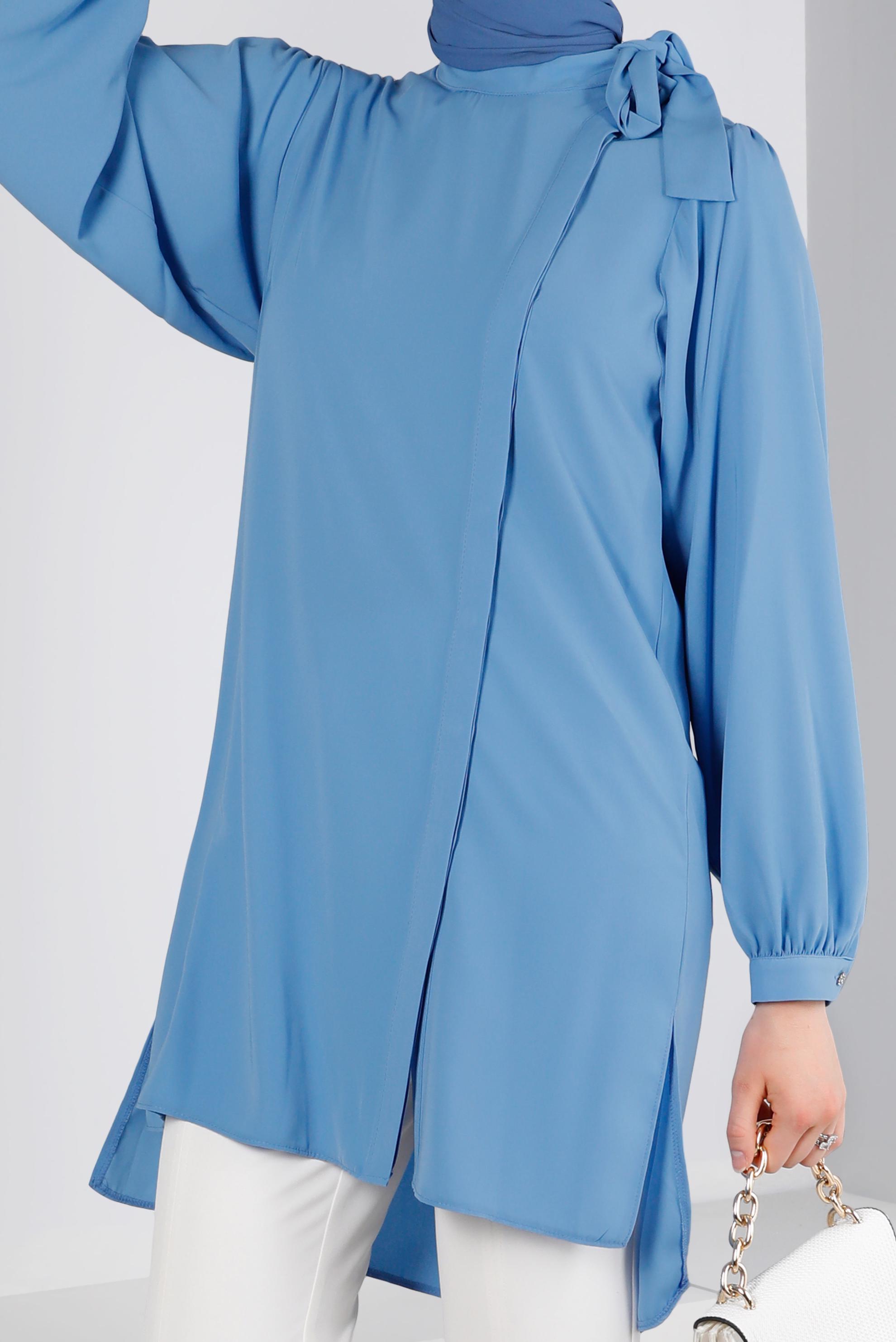 Tesettür giyim MAVİ YAKASI BAĞLAMA DETAYLI GİZLİ DÜĞMELİ TUNİK 43508