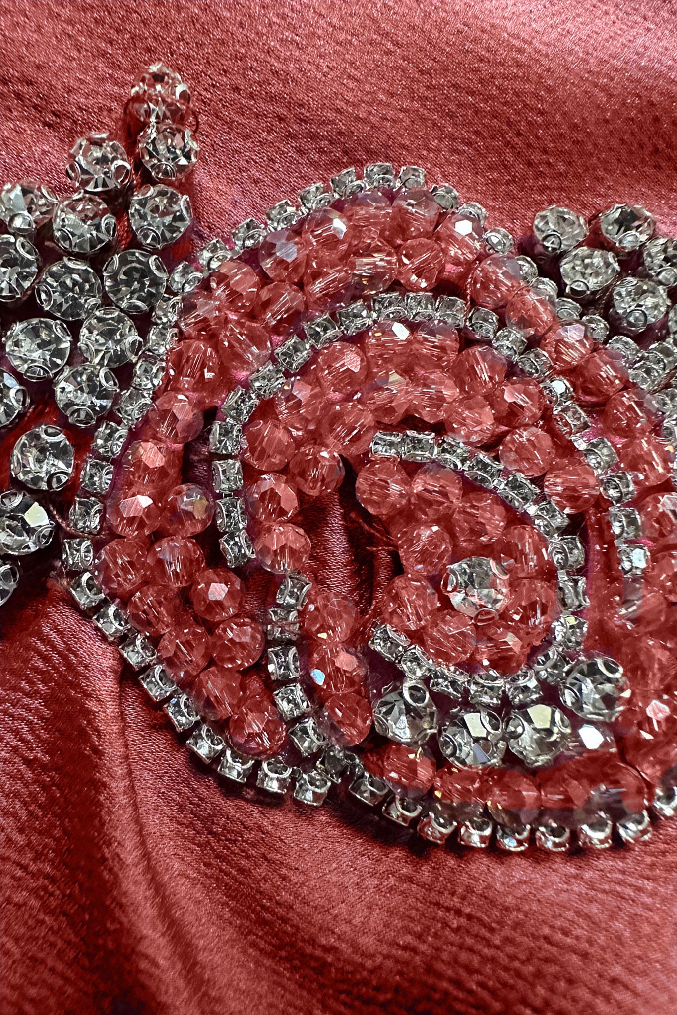 Tesettür giyim PEMBE VOLAN DETAYLI SATEN TUNİK 43511