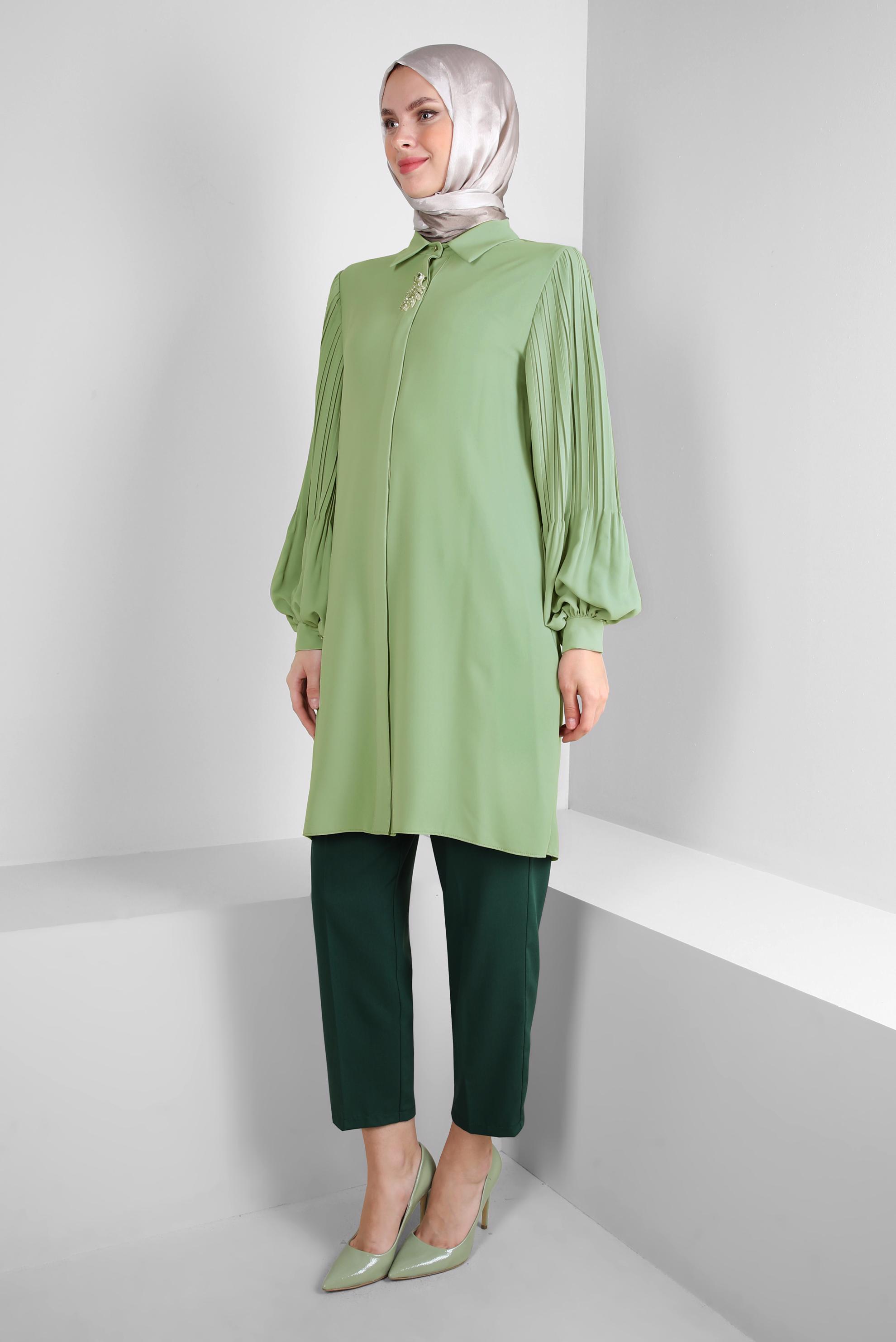 Tesettür giyim YEŞİL KOLU PİLİSELİ BROŞ DETAYLI TUNİK 43514