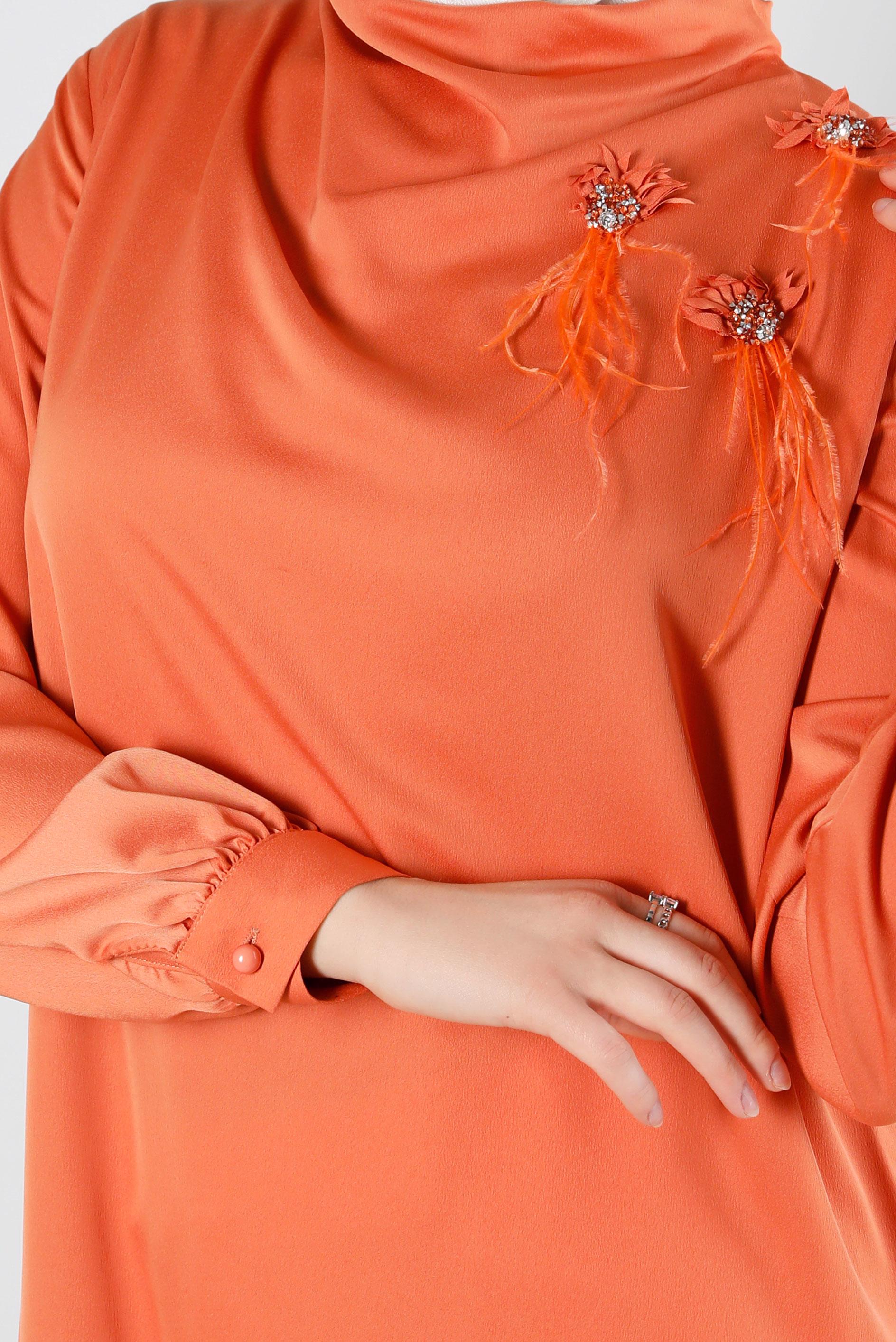 Tesettür giyim TURUNCU ÇİÇEK AKSESUARLI SATEN TUNİK 43515