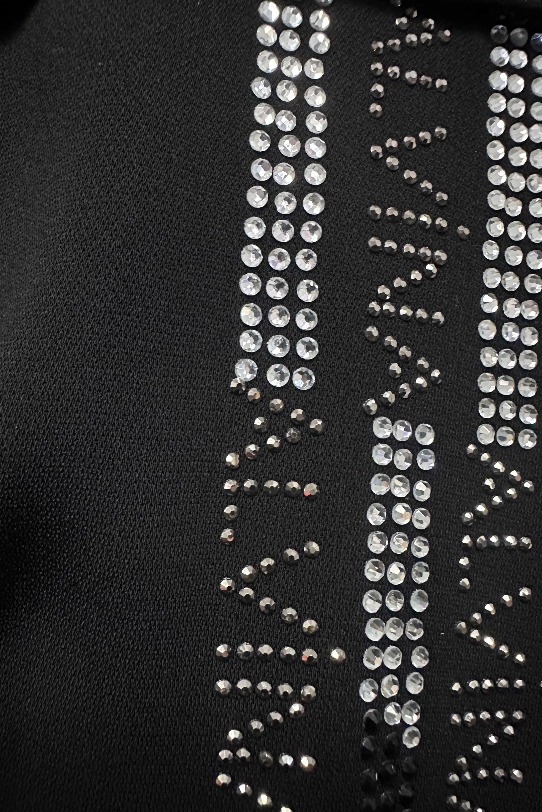 Tesettür giyim SİYAH TAŞ İŞLEMELİ YANI YIRTMAÇLI UZUN TUNİK 43521