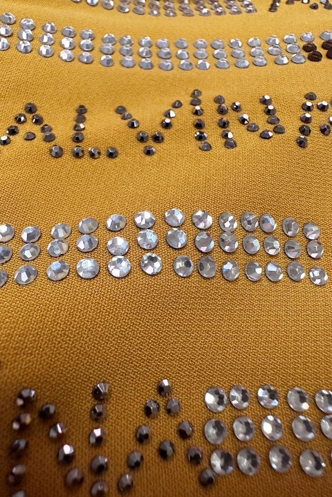 Tesettür giyim SARI TAŞ İŞLEMELİ YANI YIRTMAÇLI UZUN TUNİK 43521 - ALVİNA