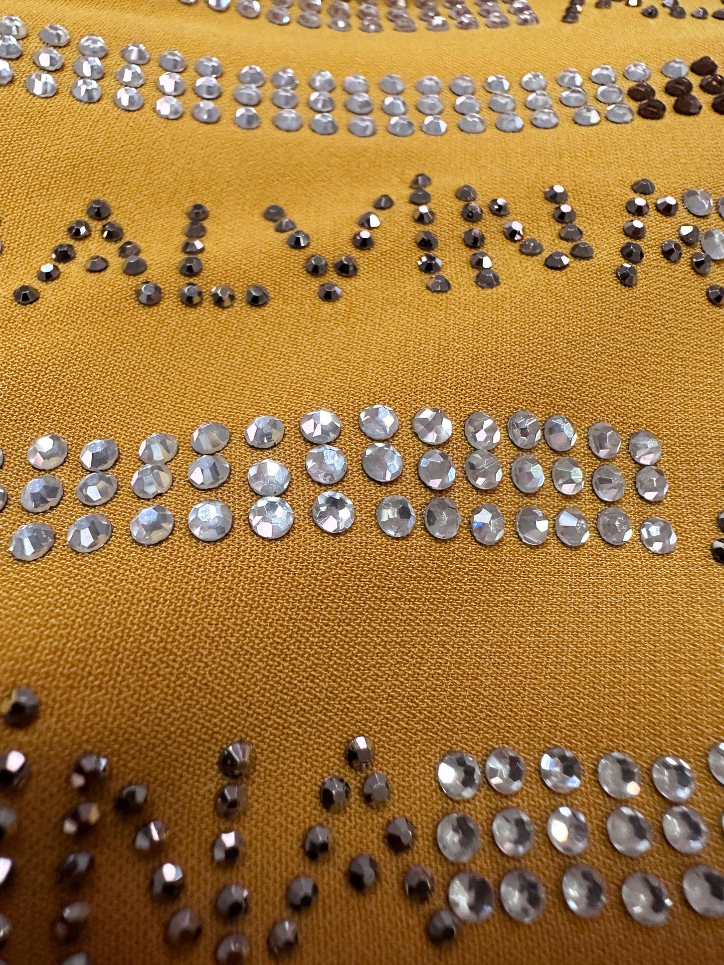 Tesettür giyim SARI TAŞ İŞLEMELİ YANI YIRTMAÇLI UZUN TUNİK 43521