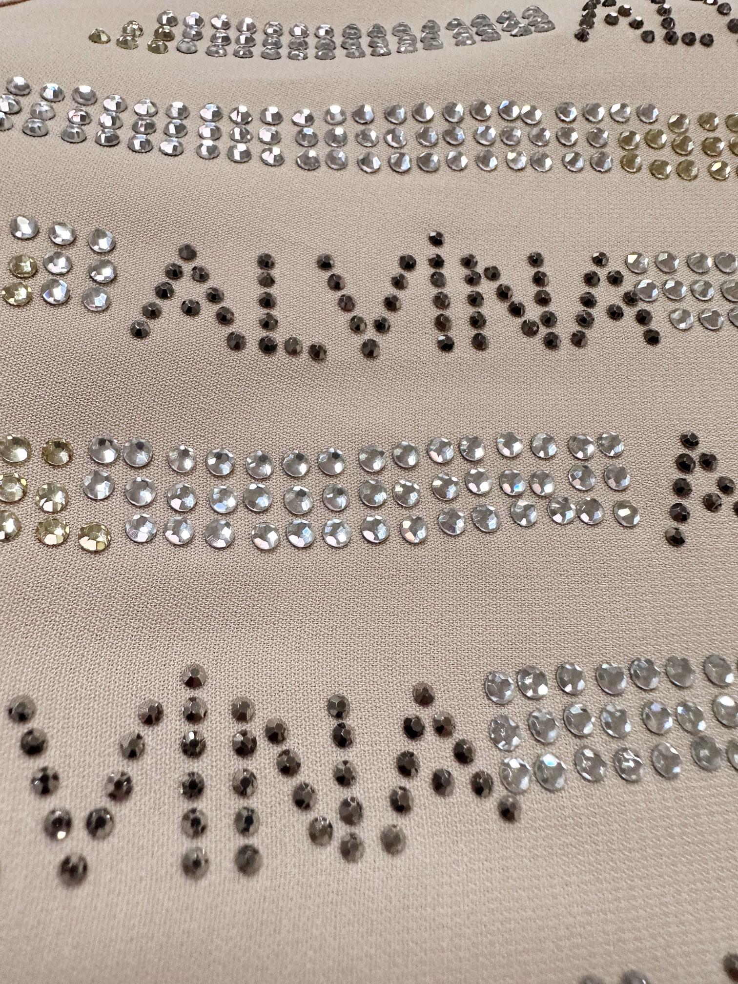 Tesettür giyim BEJ TAŞ İŞLEMELİ YANI YIRTMAÇLI UZUN TUNİK 43521