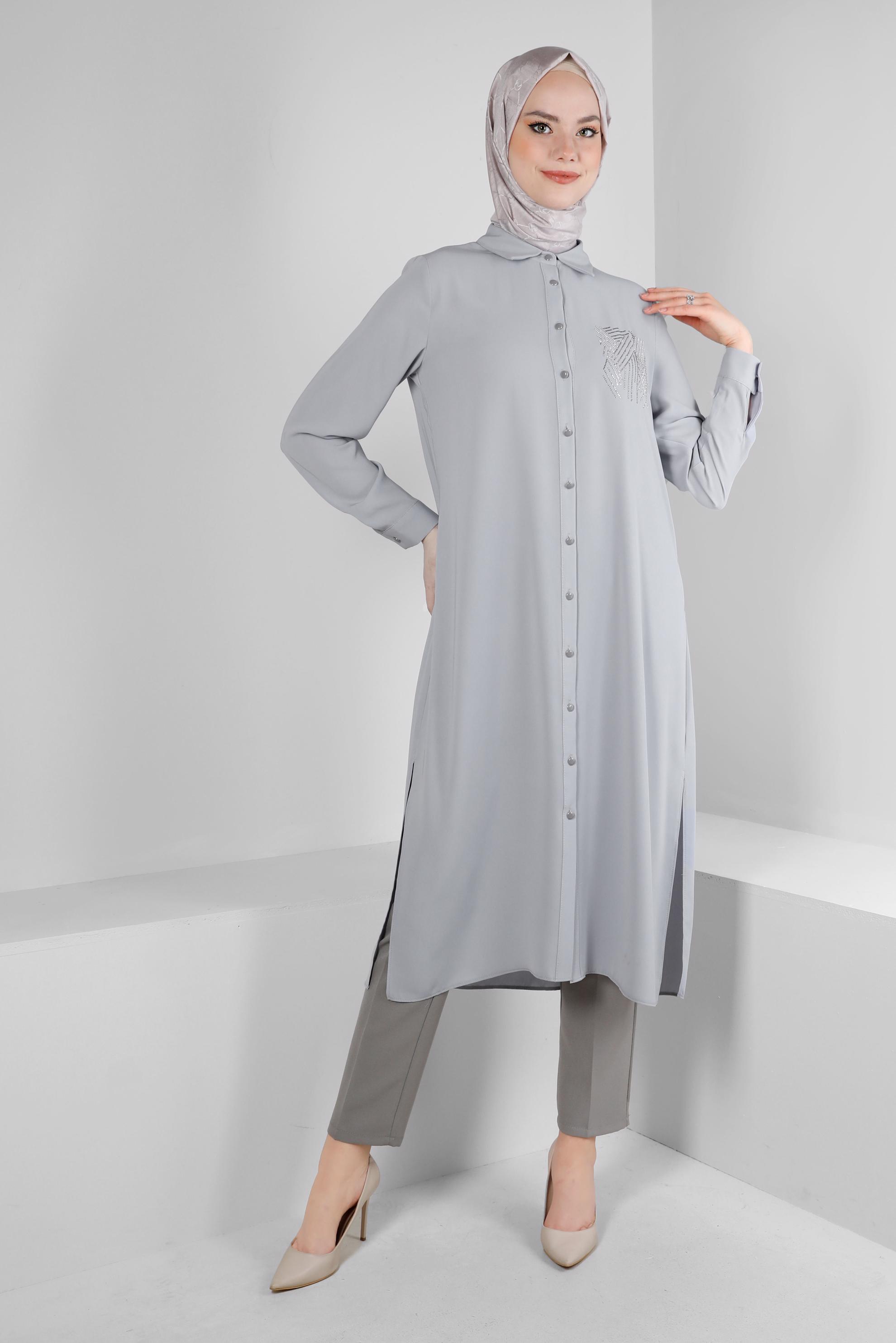 Tesettür giyim GRİ TAŞ BASKILI DÜĞMELİ UZUN TUNİK 43522