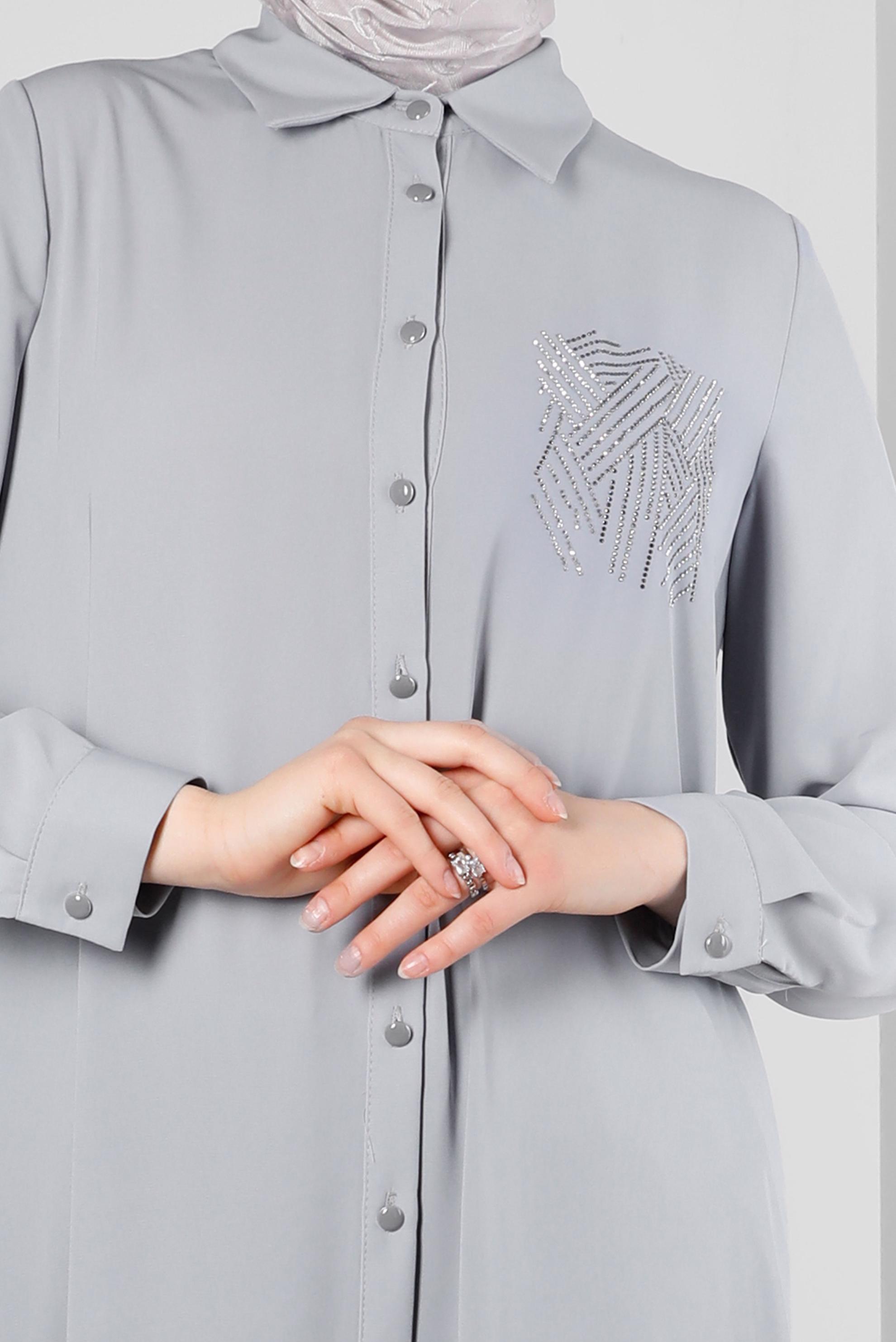 Tesettür giyim GRİ TAŞ BASKILI DÜĞMELİ UZUN TUNİK 43522