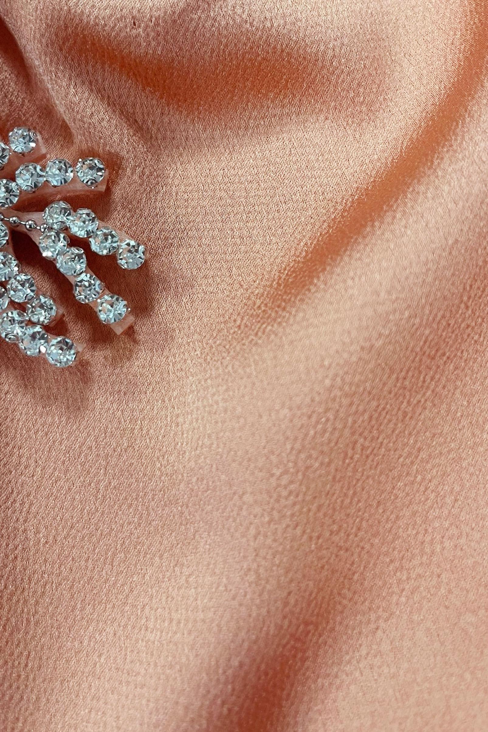 Tesettür giyim TURUNCU AKSESUAR DETAYLI SATEN TUNİK 43523