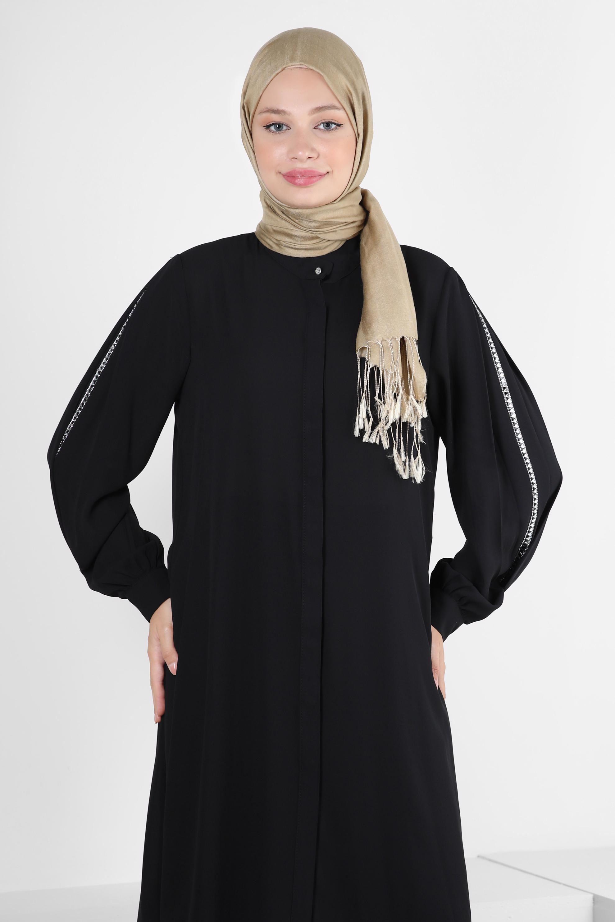 Tesettür giyim SİYAH KOLU TAŞ ŞERİTLİ TUNİK 43524
