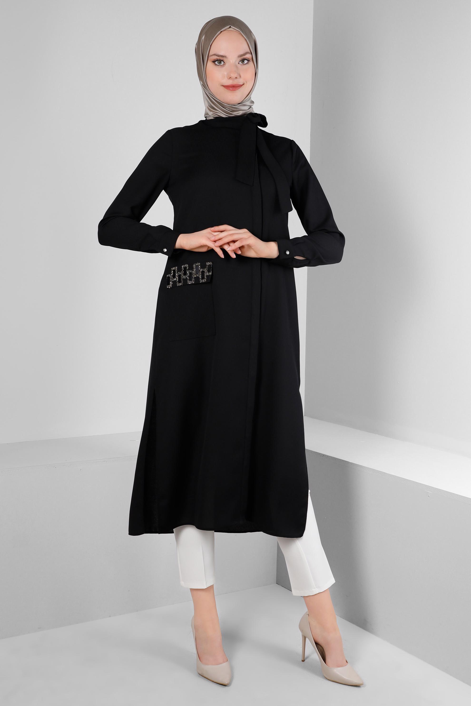 Tesettür giyim SİYAH YAKASI BAĞLAMALI CEPLİ TUNİK 43525