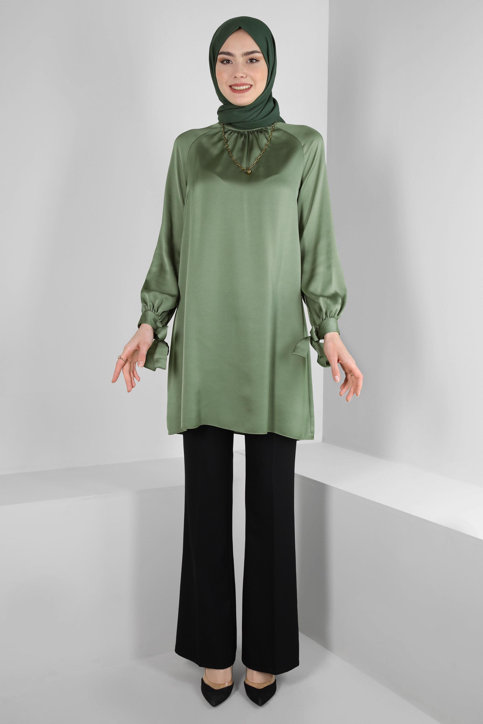 Tesettür giyim HAKİ MANŞETLERİ BAĞLAMA DETAYLI SATEN TUNİK 43526