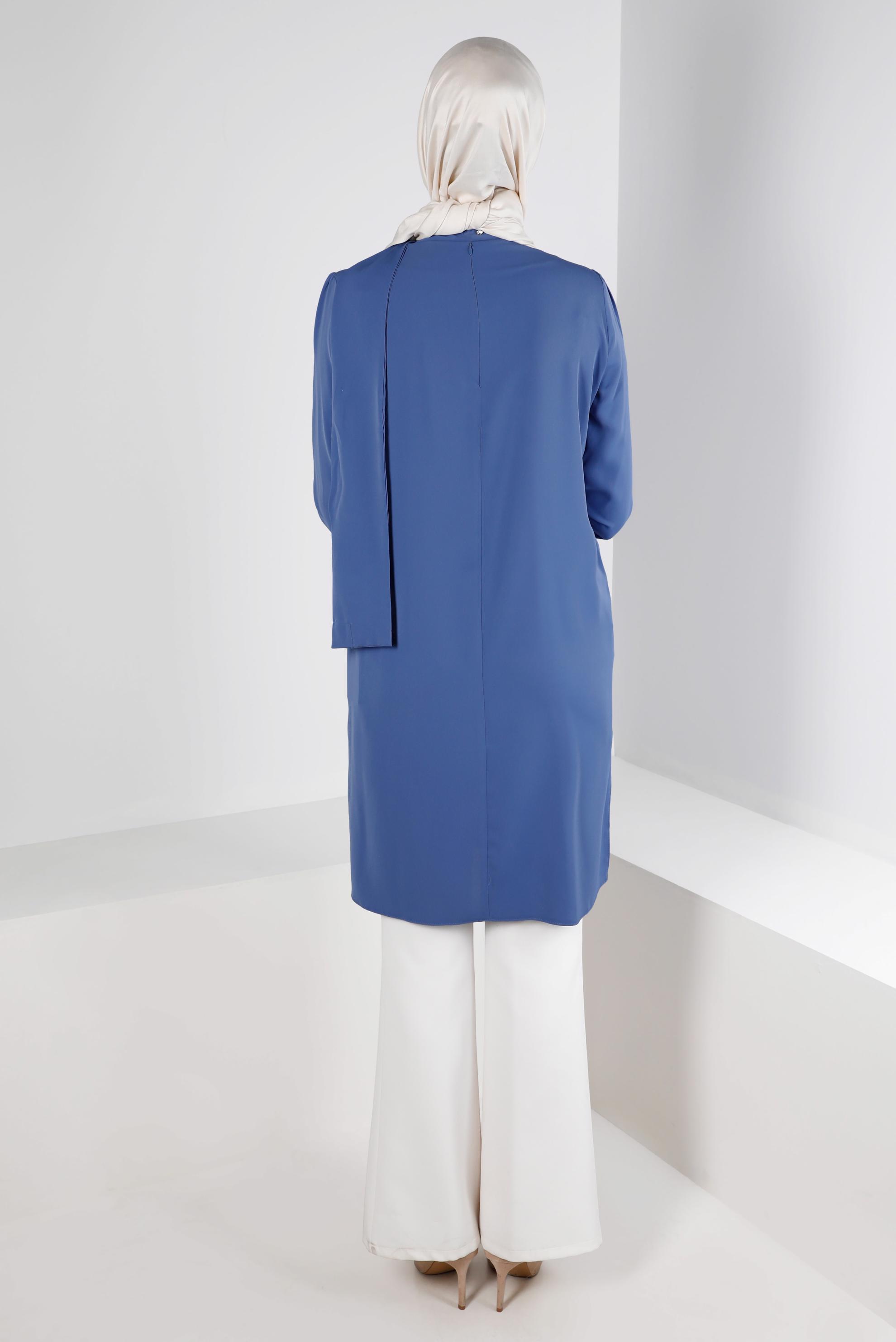 Tesettür giyim LACİVERT TAŞ İŞLEMELİ YAKASI BAĞLAMA DETAYLI TUNİK 43527