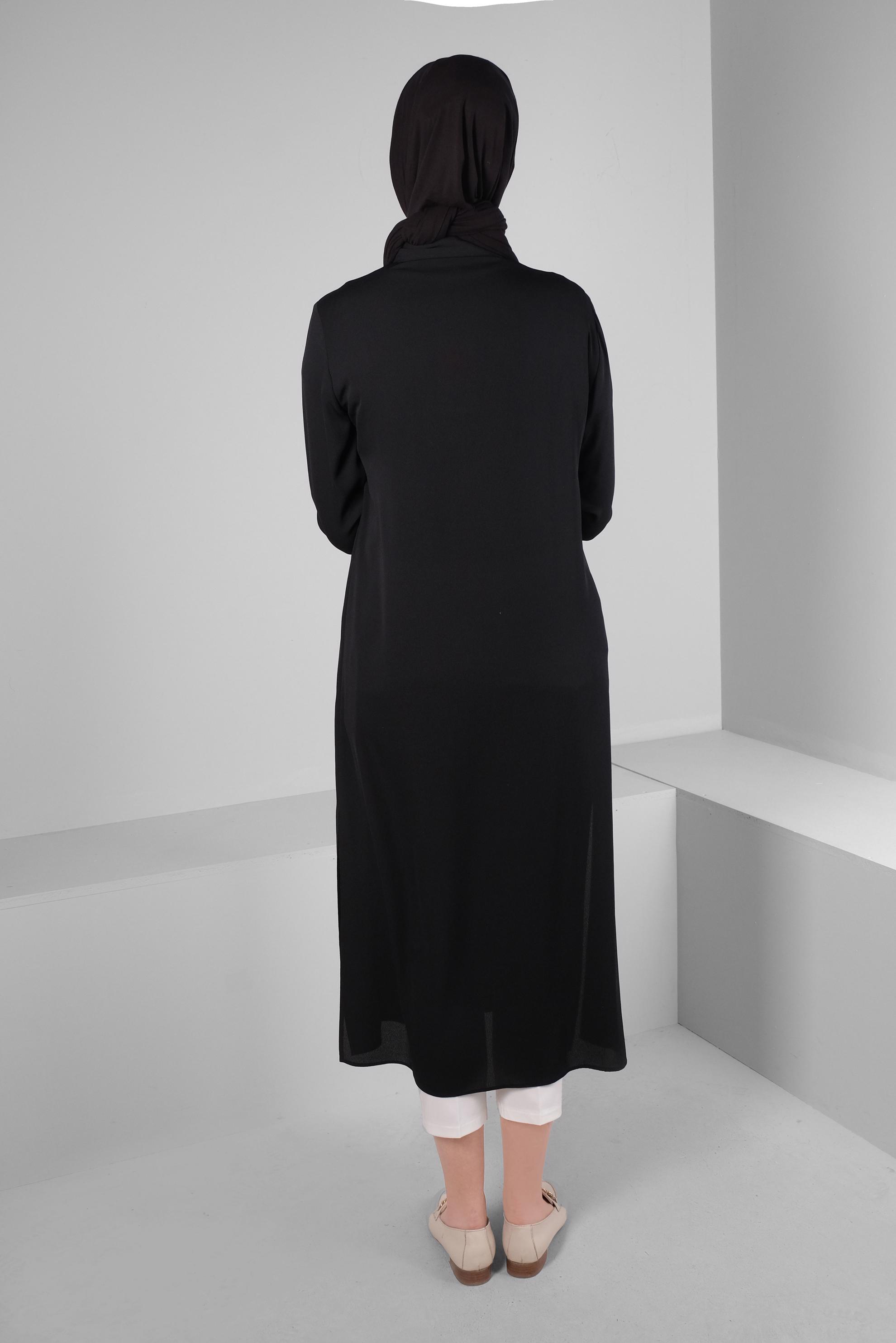 Tesettür giyim SİYAH ZİNCİR DETAYLI GÖMLEK YAKA TUNİK 43531