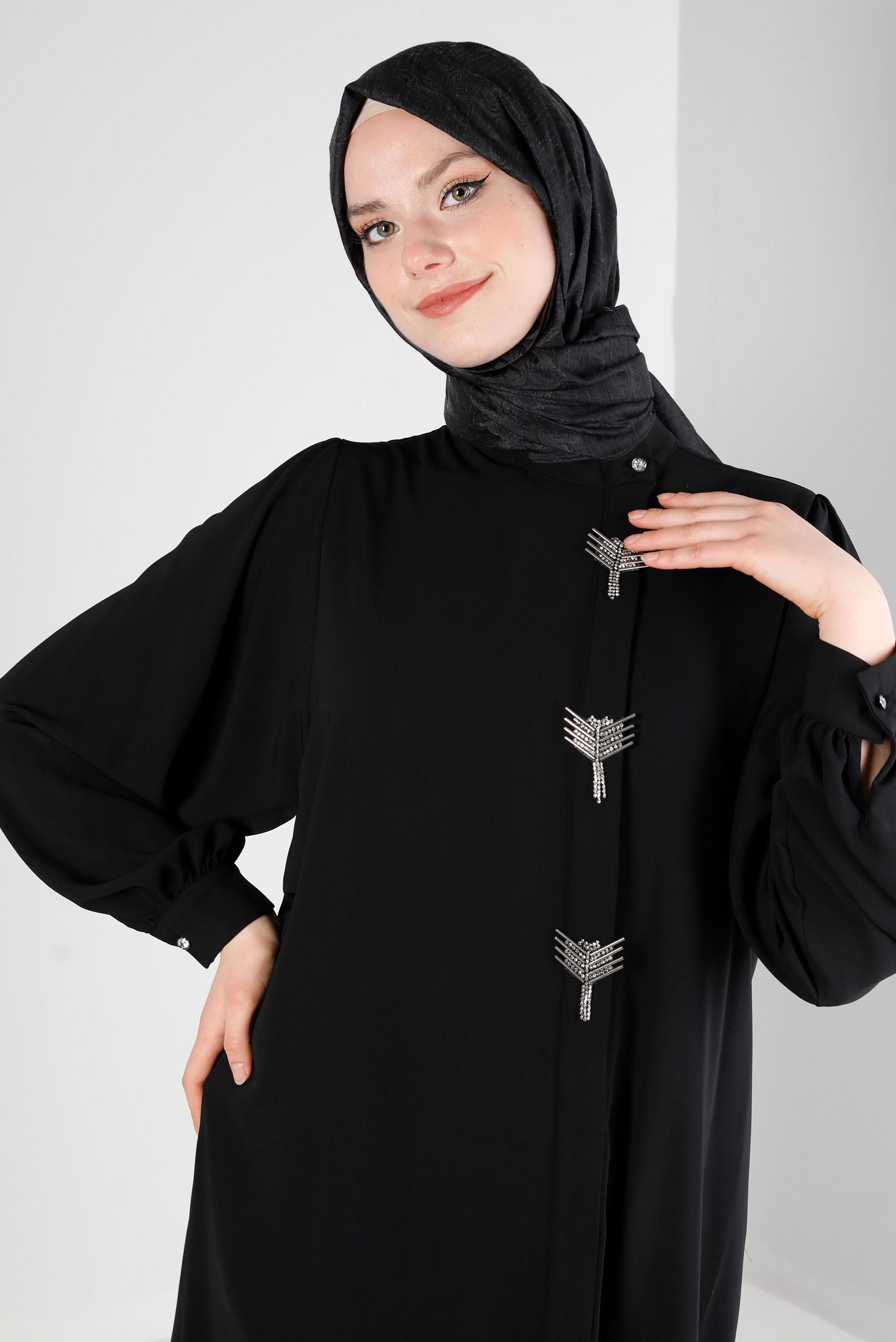 Tesettür giyim SİYAH AKSESUAR DETAYLI GENİŞ KOL TUNİK 43532