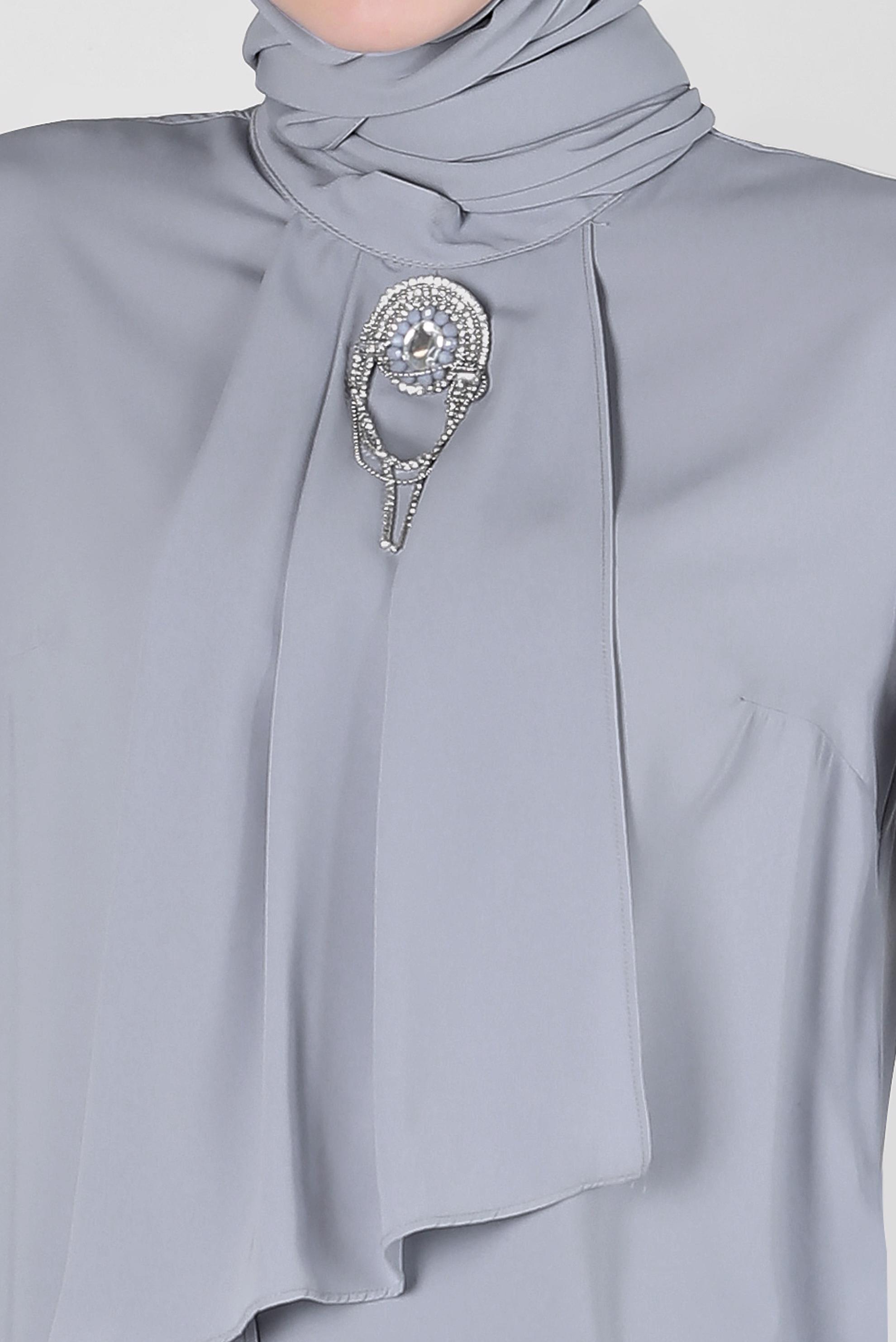 Tesettür giyim GRİ AKSESUARLI FIRFIR DETAYLI TUNİK 43539