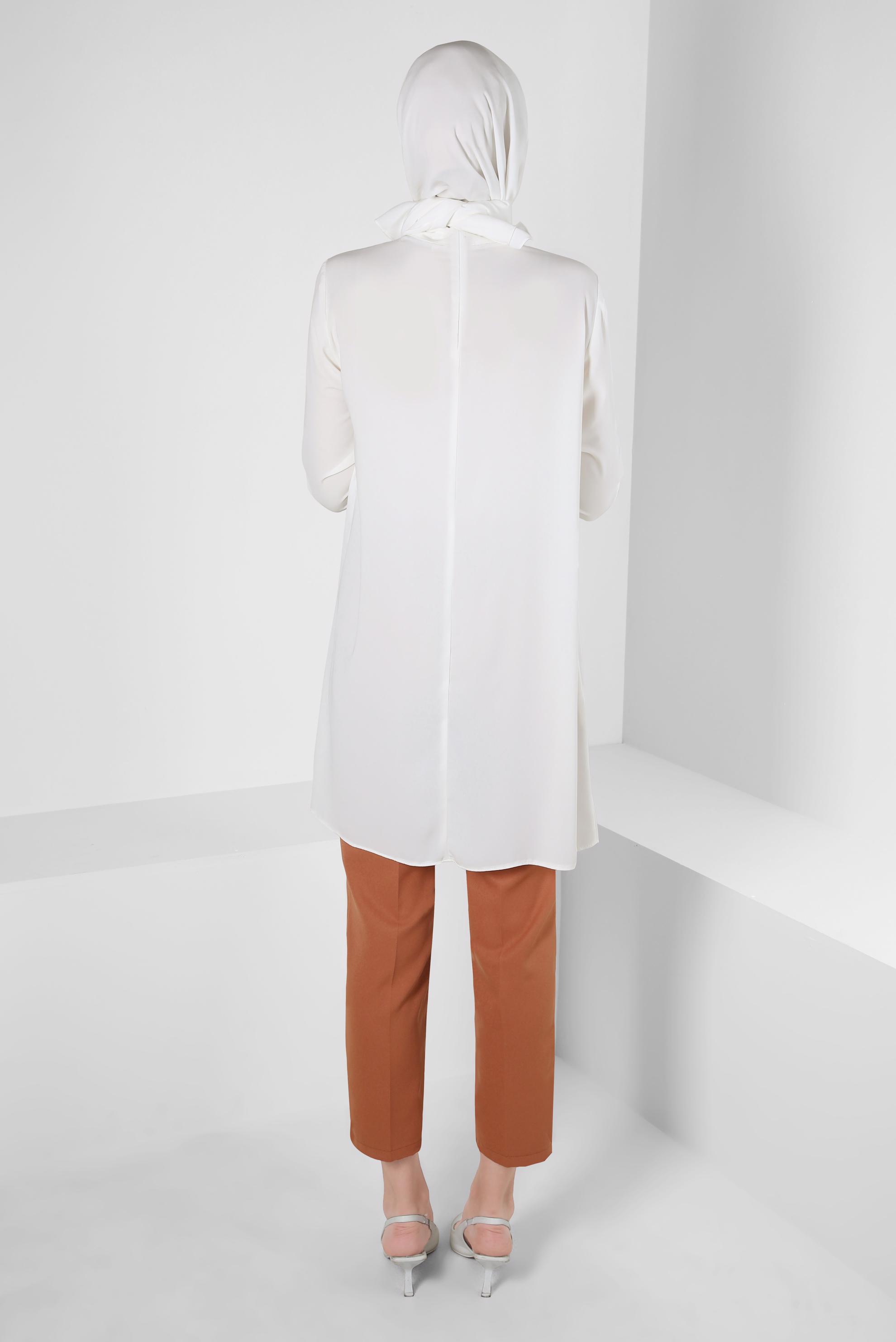 Hijab clothing ECRU FRILLED TUNIC WITH ACCESSORY DETAIL 43539