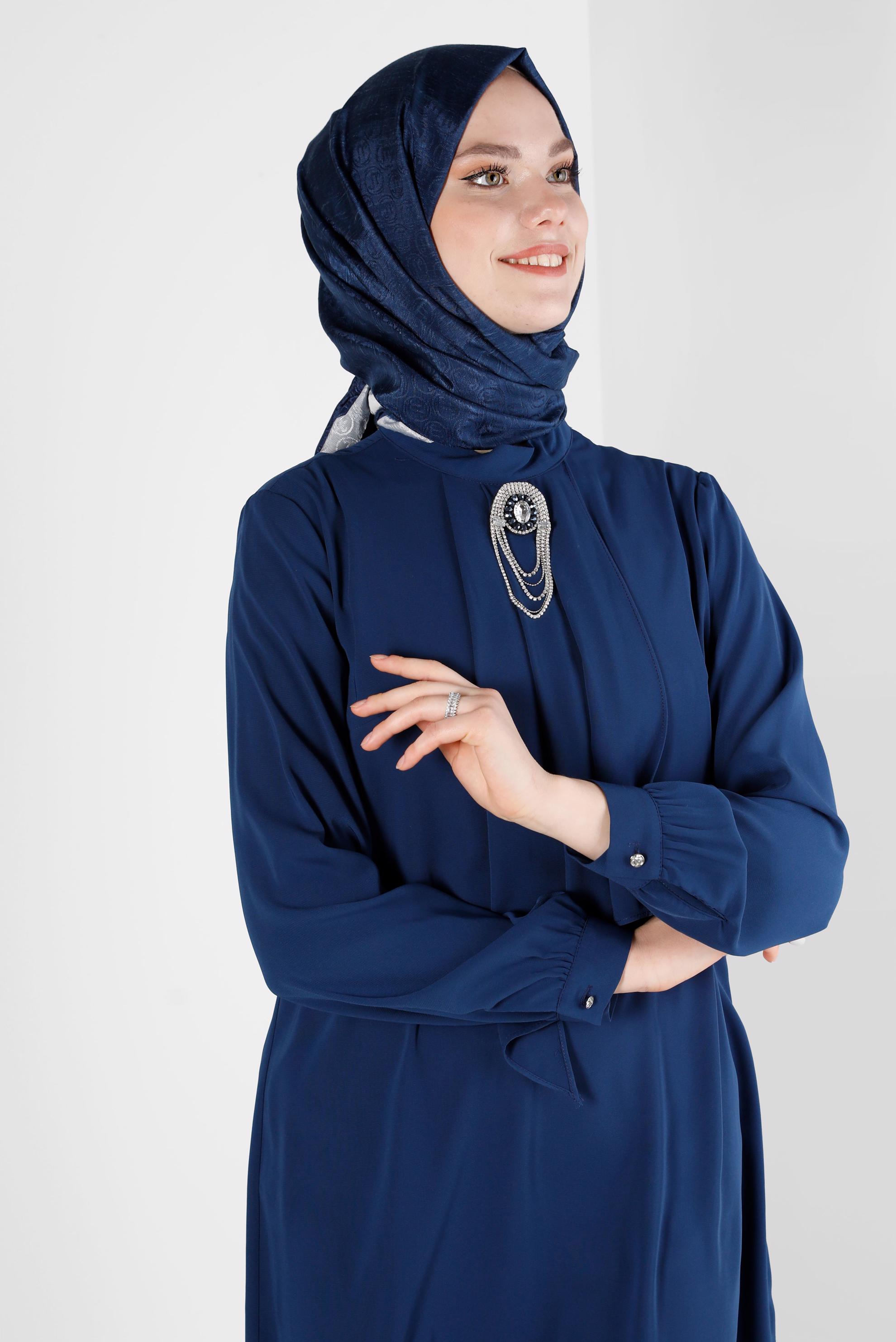 Tesettür giyim LACİVERT AKSESUARLI FIRFIR DETAYLI TUNİK 43539
