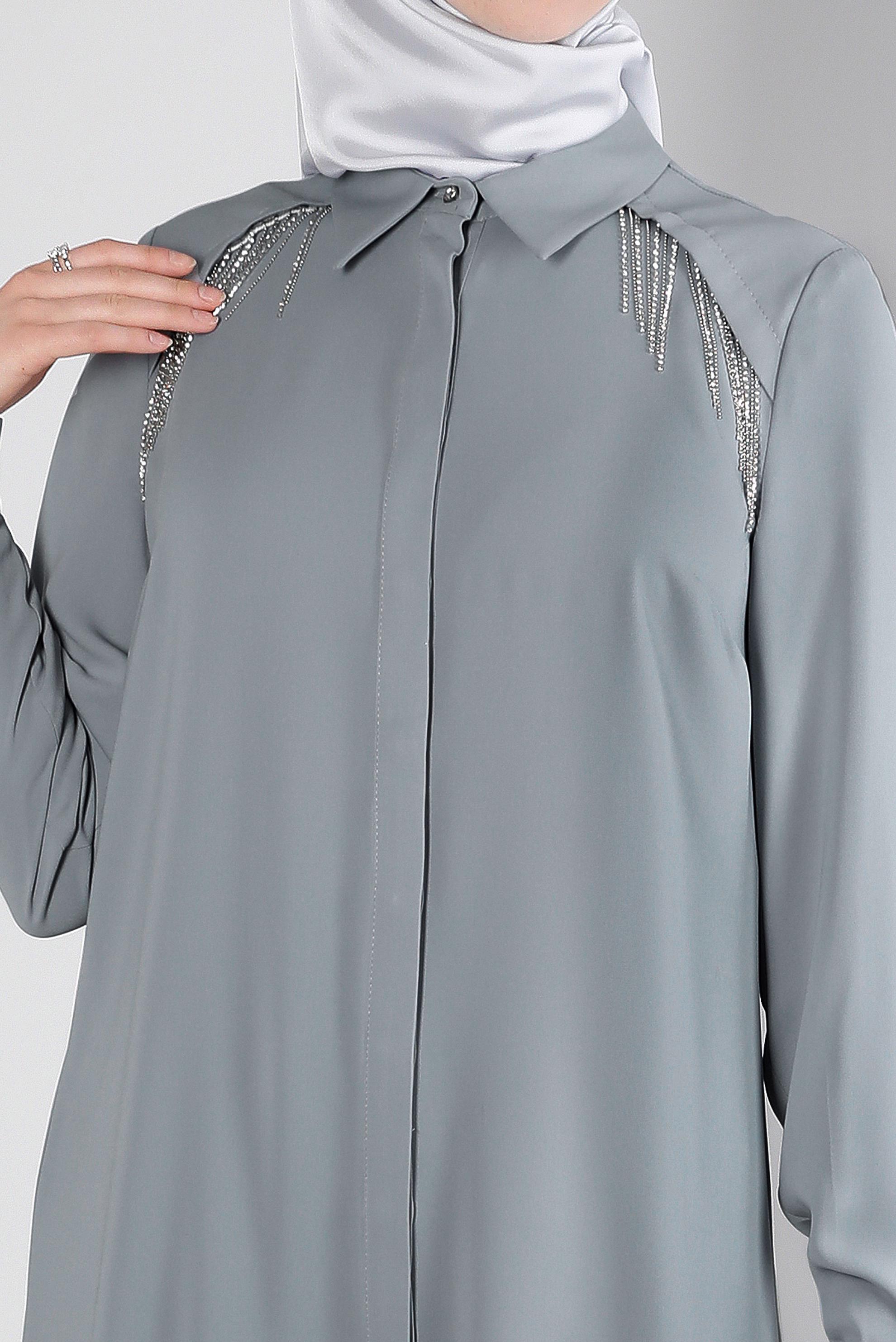 Tesettür giyim GRİ TAŞ PÜSKÜL DETAYLI YANI YIRTMAÇLI TUNİK 43545