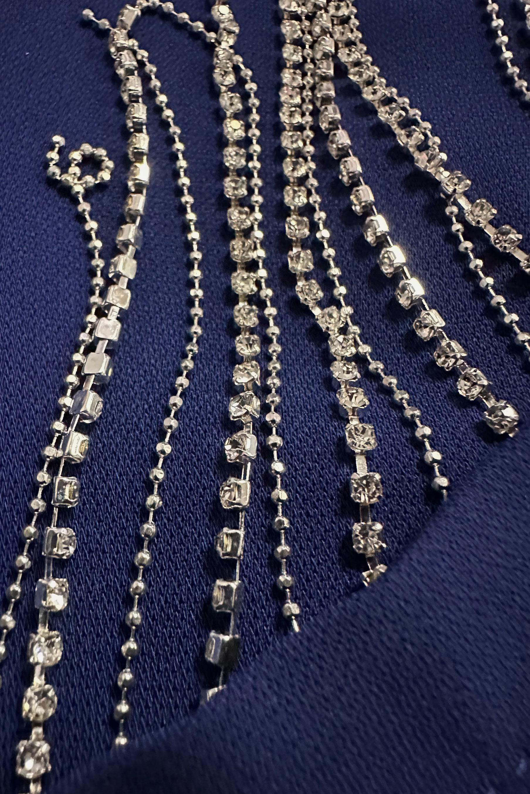 Tesettür giyim LACİVERT TAŞ PÜSKÜL DETAYLI YANI YIRTMAÇLI TUNİK 43545