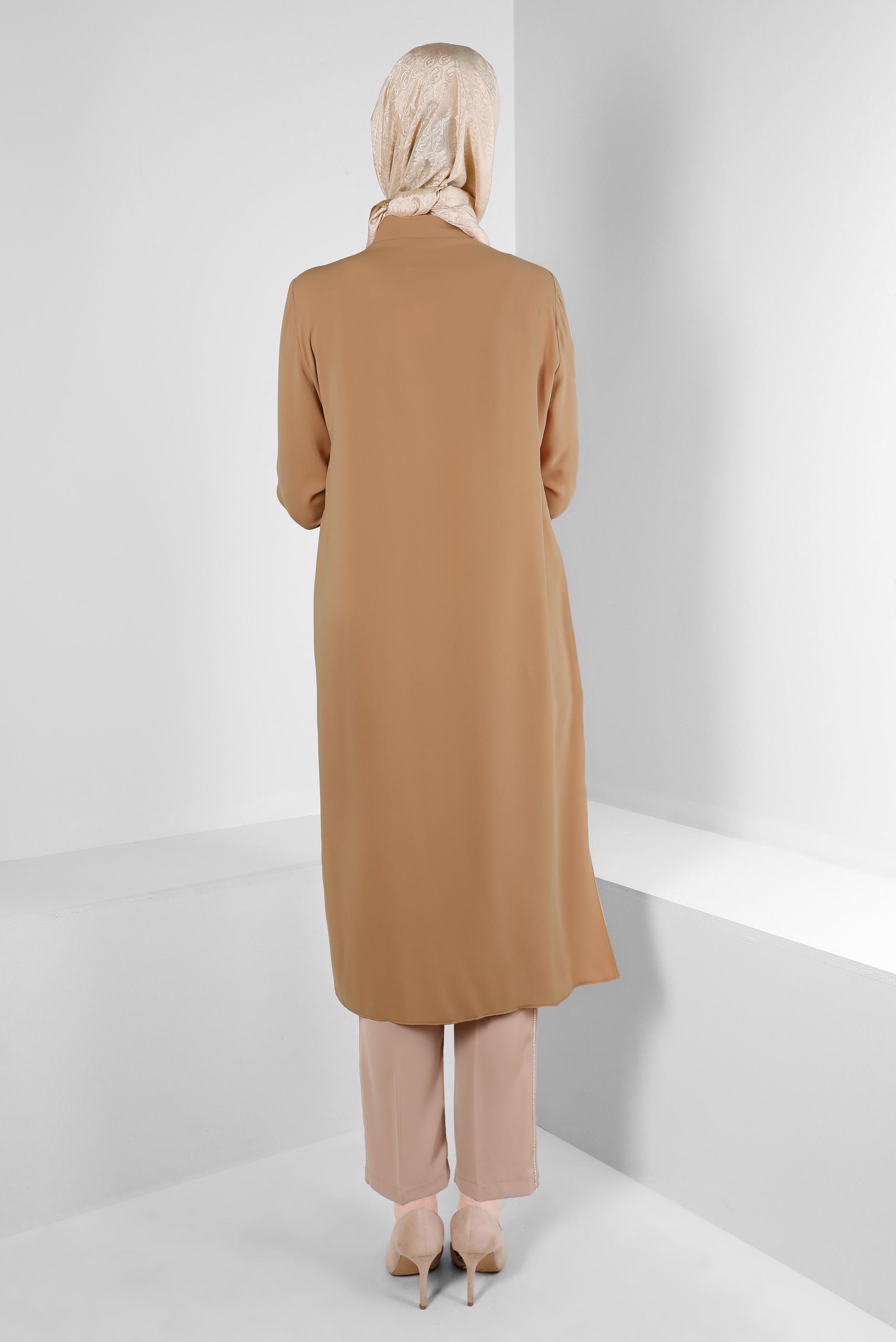 Tesettür giyim PEMBE TAŞ PÜSKÜL DETAYLI YANI YIRTMAÇLI TUNİK 43545