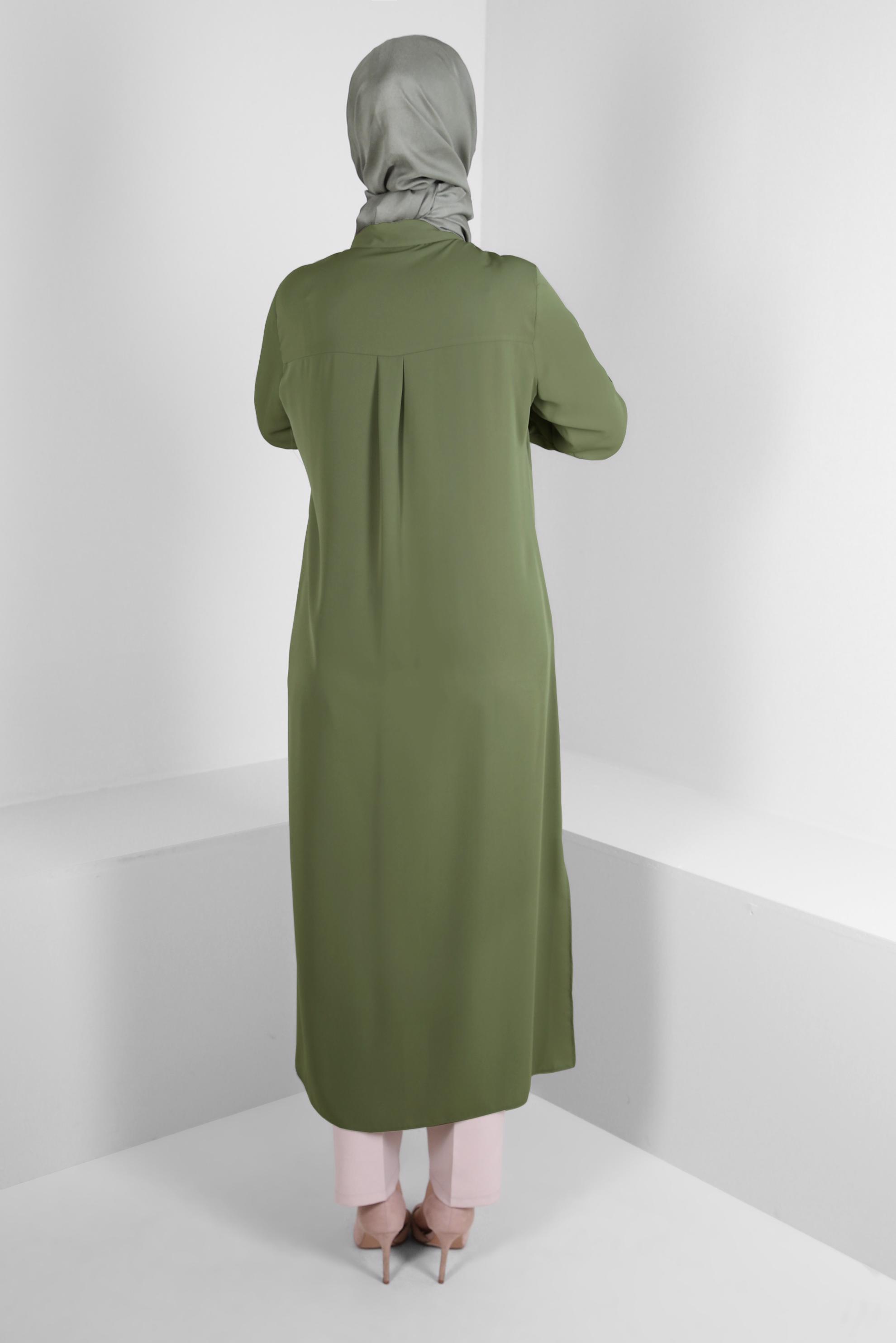 Tesettür giyim HAKİ TAŞ BASKILI GİZLİ DÜĞMELİ UZUN TUNİK 43548