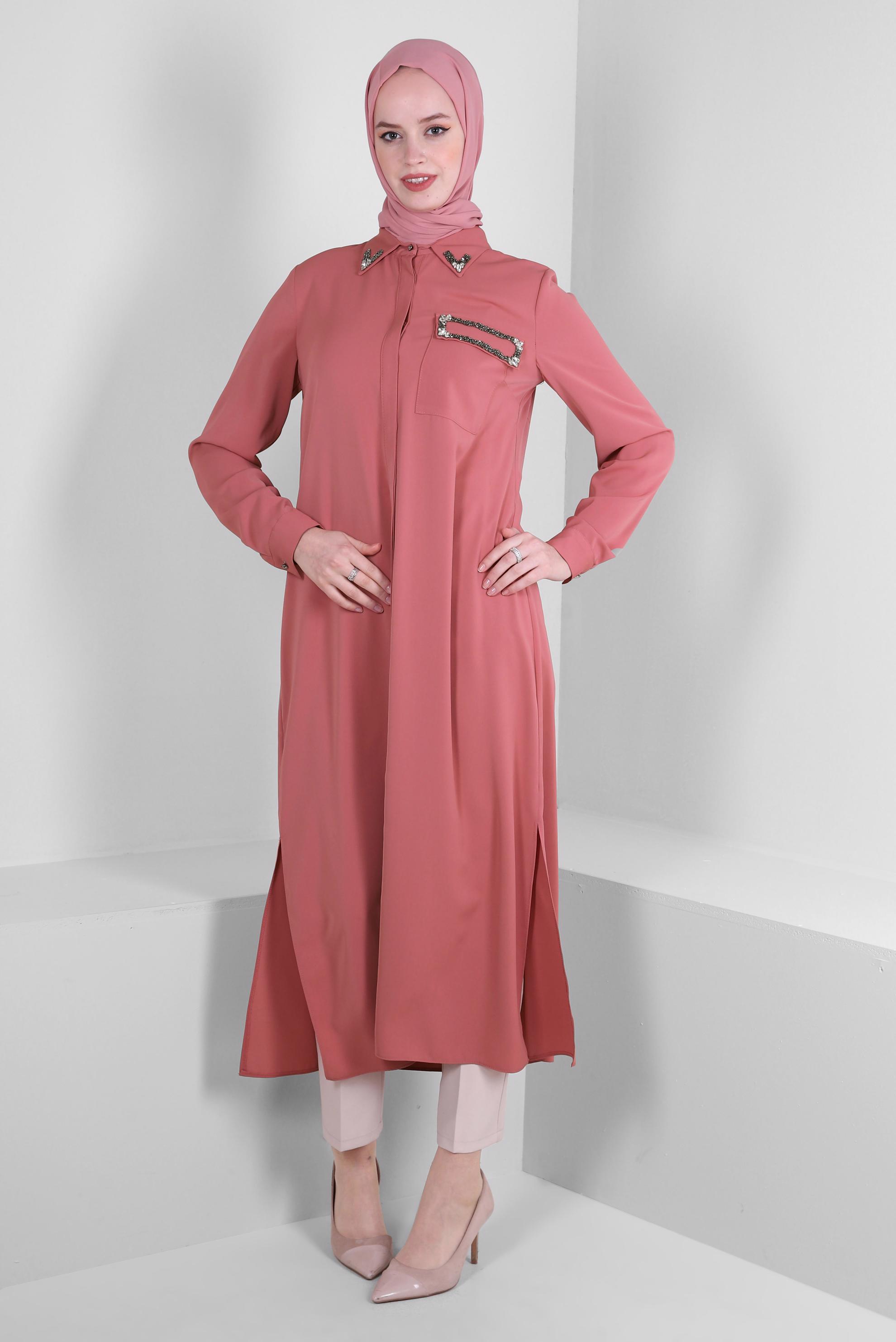 Tesettür giyim PEMBE TAŞ BASKILI GİZLİ DÜĞMELİ UZUN TUNİK 43548