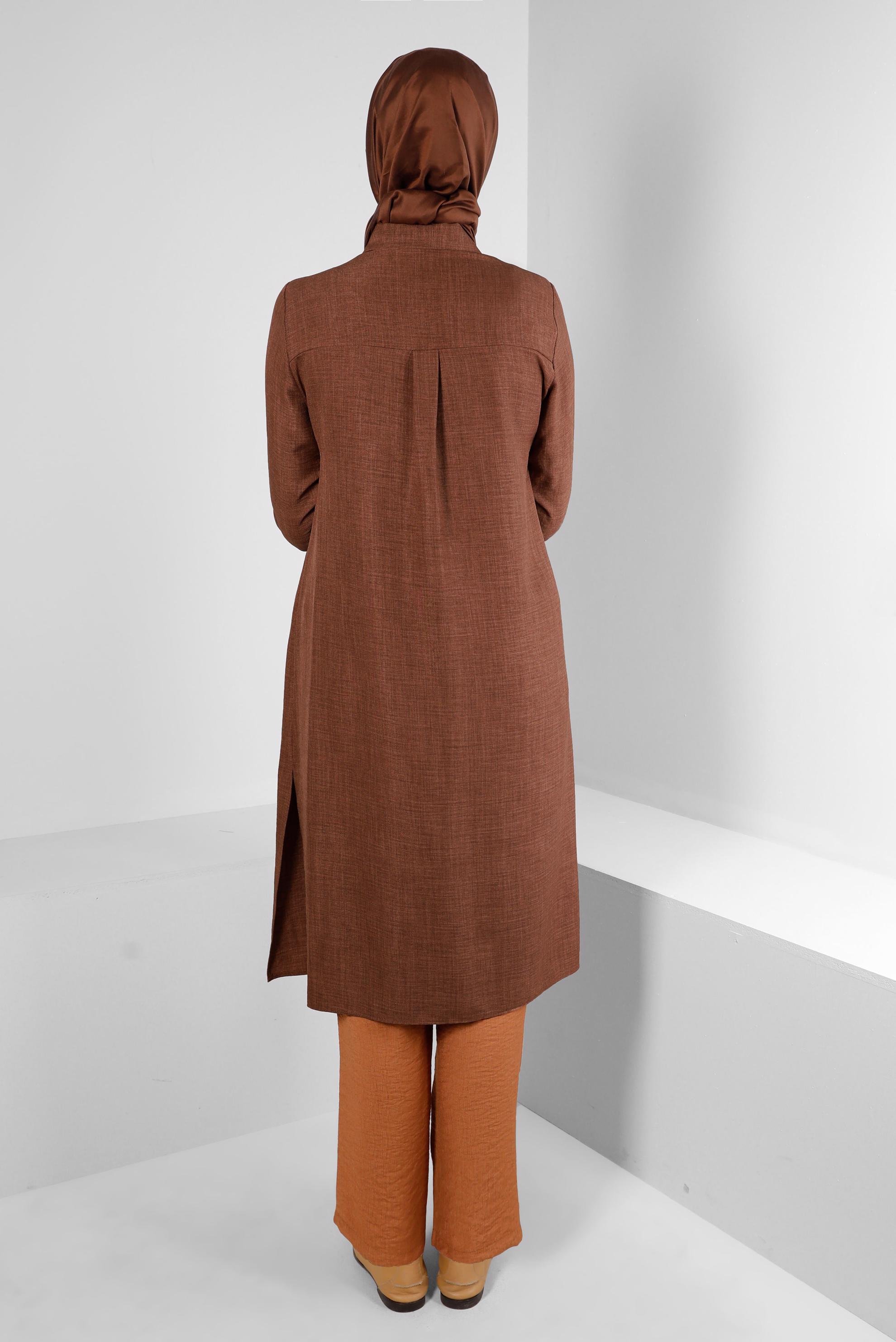 Tesettür giyim KAHVE YANI YIRTMAÇLI GÖMLEK YAKA DÜĞMELİ TUNİK 43549