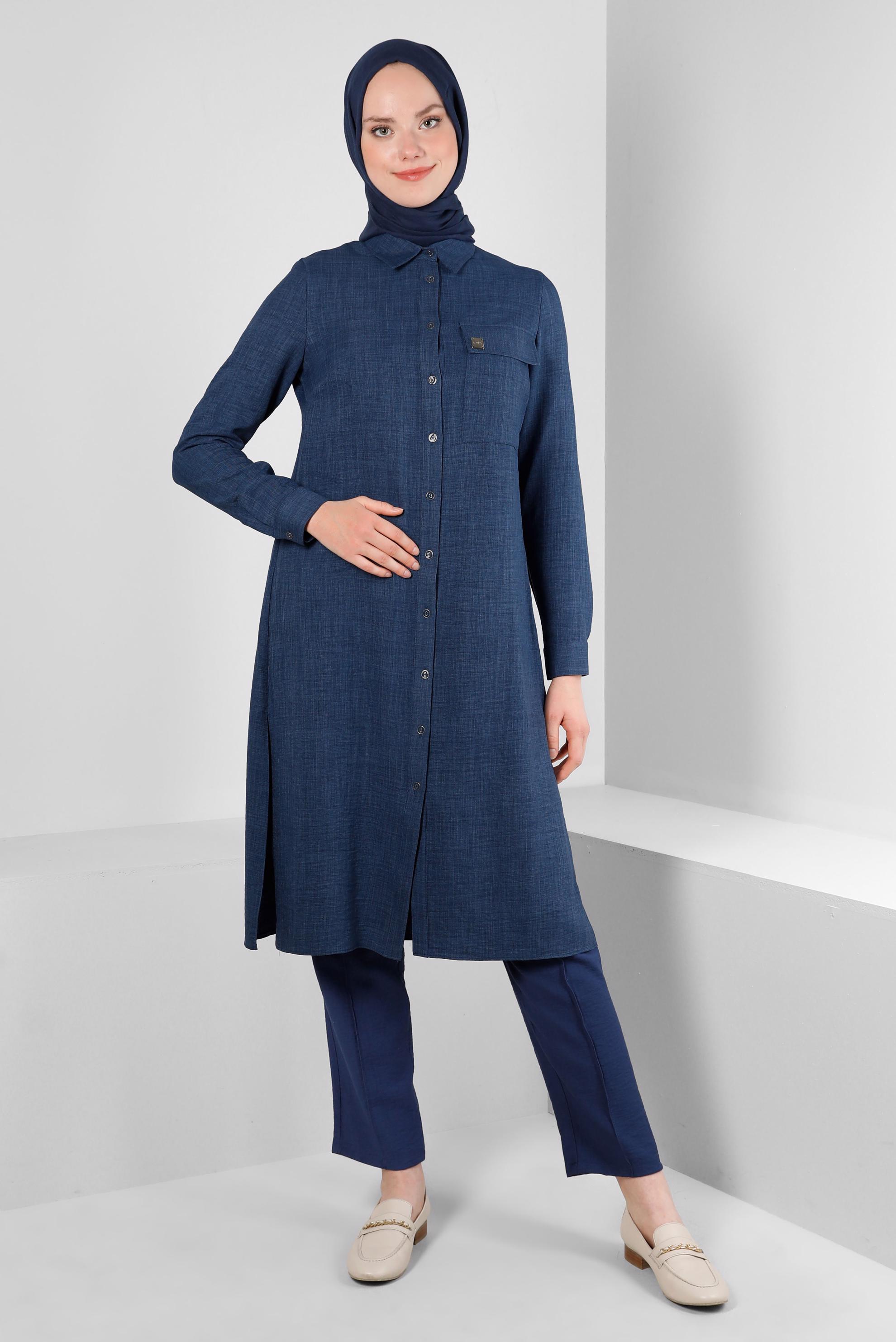 Tesettür giyim LACİVERT YANI YIRTMAÇLI GÖMLEK YAKA DÜĞMELİ TUNİK 43549