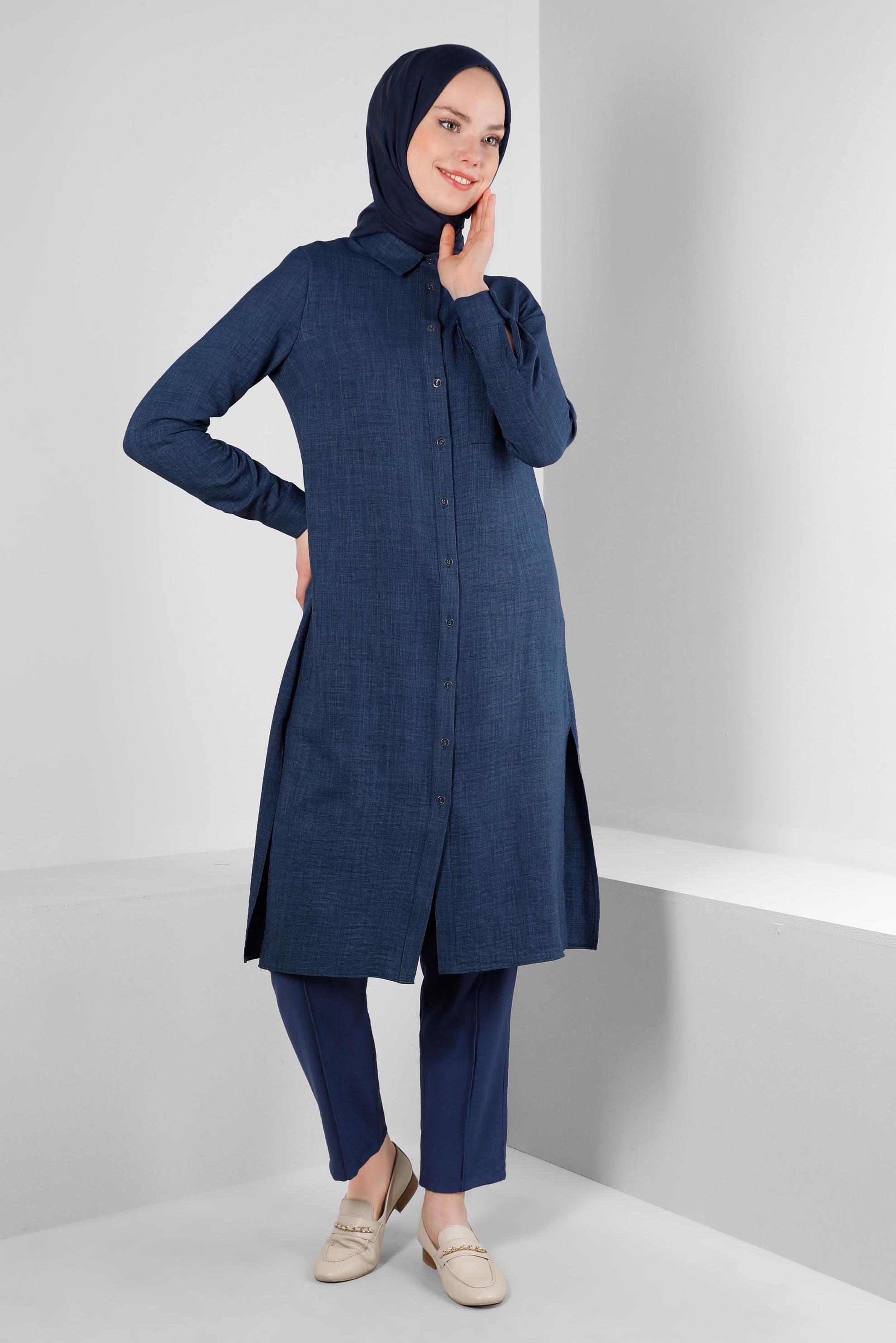 Tesettür giyim LACİVERT YANI YIRTMAÇLI GÖMLEK YAKA DÜĞMELİ TUNİK 43549