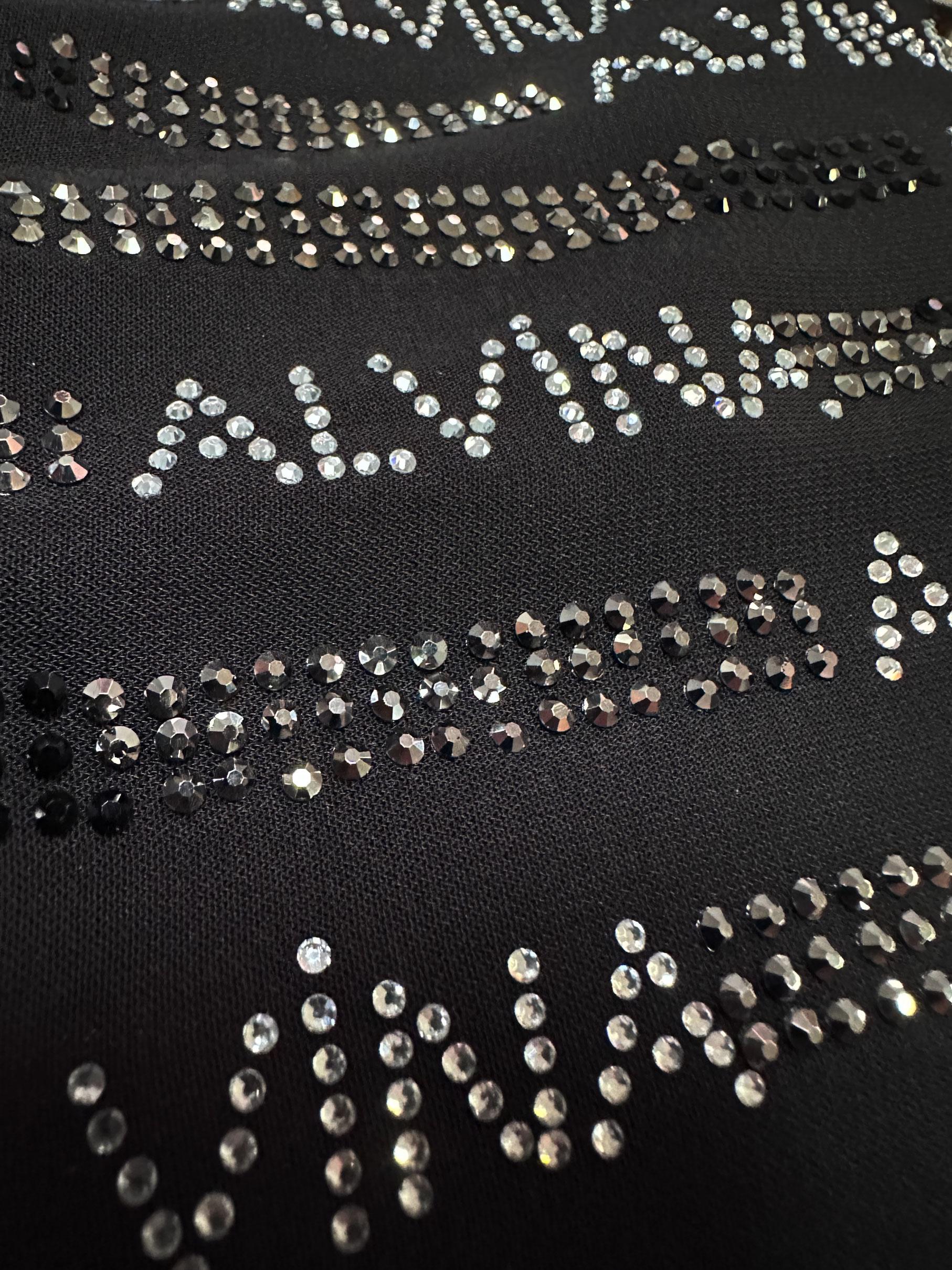 Tesettür giyim SİYAH GÖMLEK YAKA SIRT İŞLEMELİ TUNİK 43566 